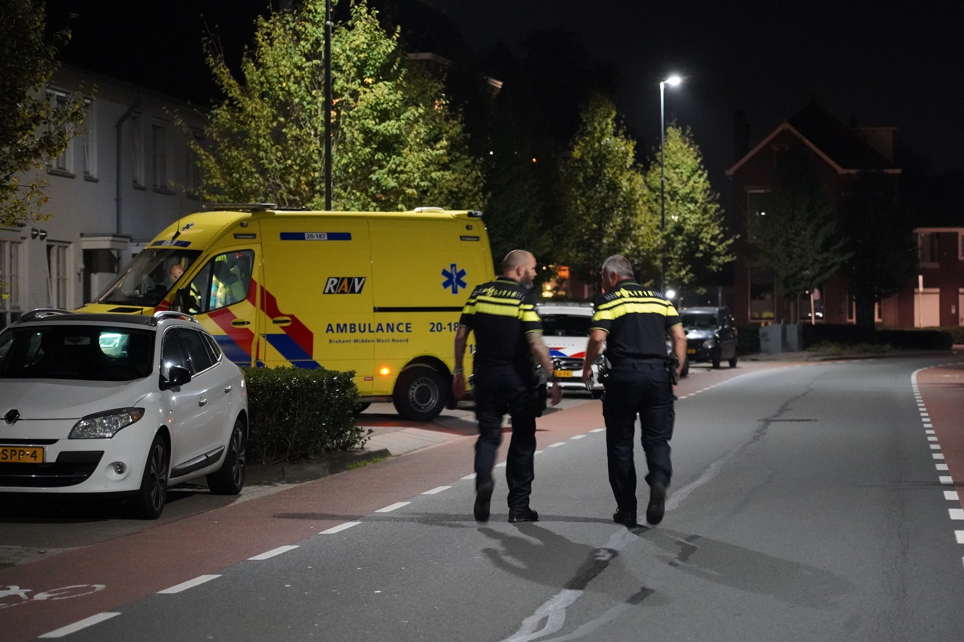 Bewoner raakt gewond bij woningoverval, daders slaan op de vlucht