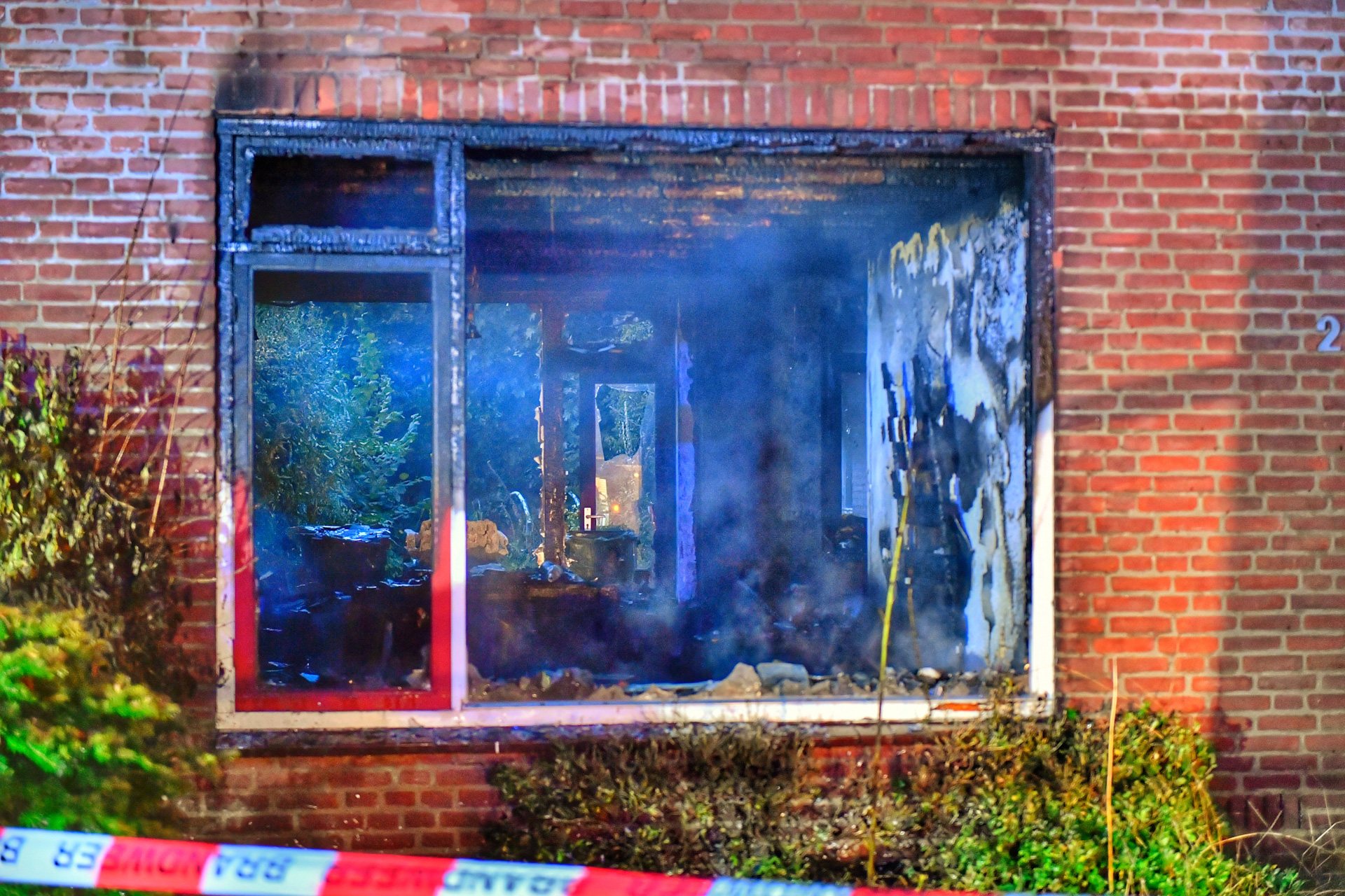 Woning brand uit na harde knal