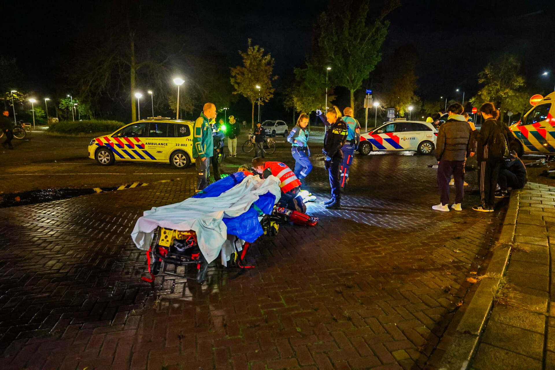 Fietser Zwaargewond Na Aanrijding, Fiets Breekt In Stukken - 112Brabant