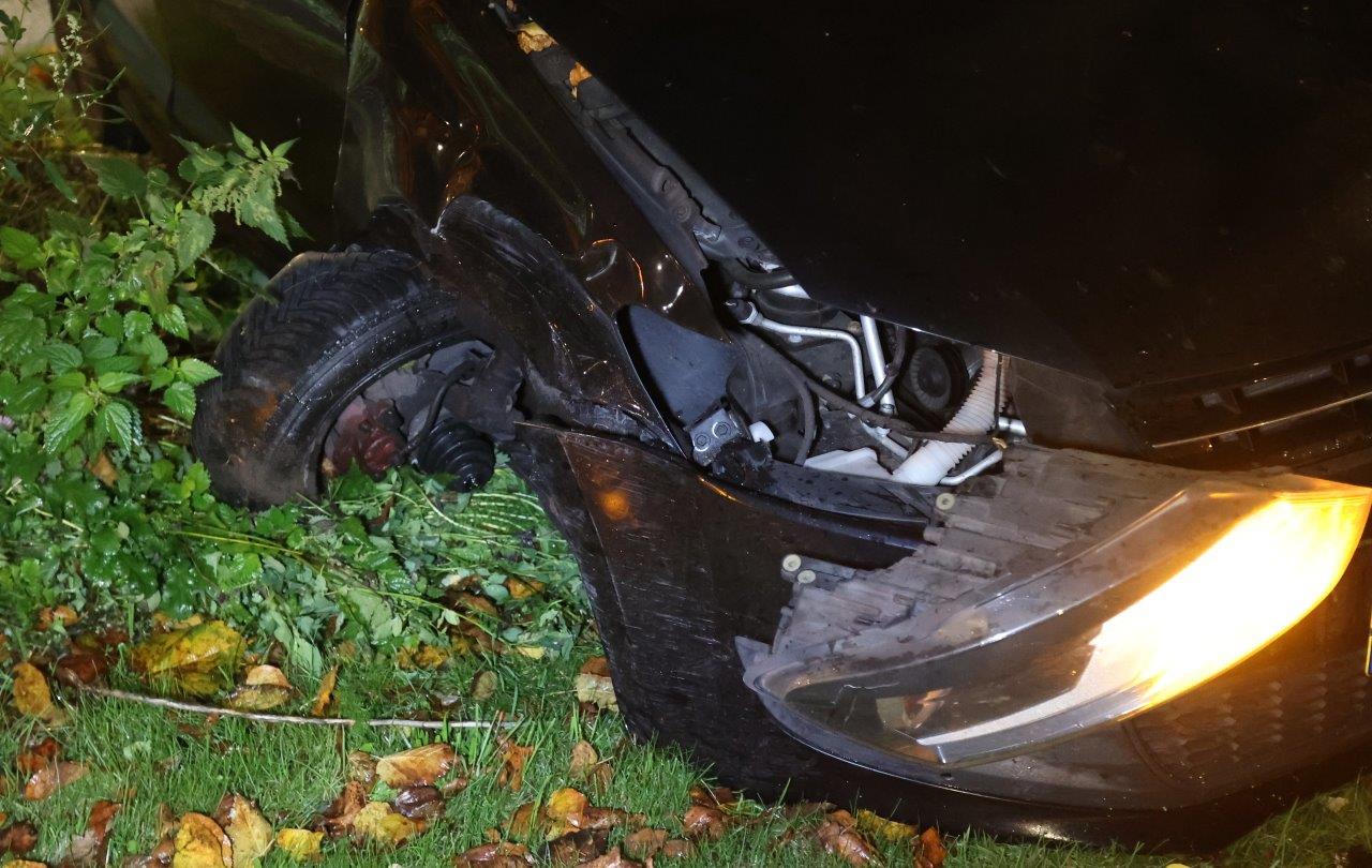 Auto flink beschadigd bij eenzijdig ongeval