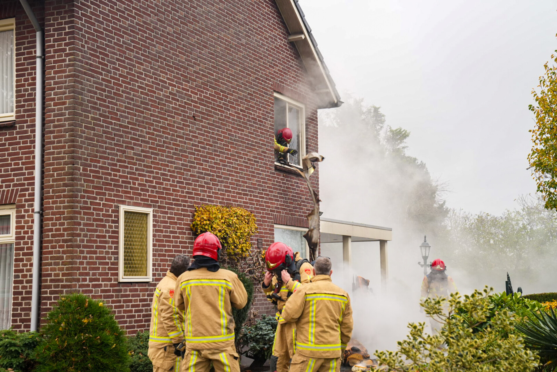 Veel schade door woningbrand