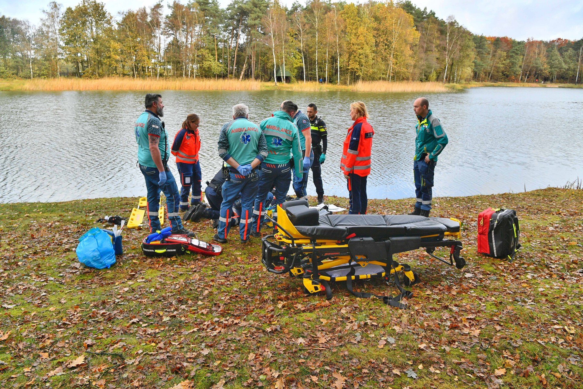 Lichaam van vrouw gevonden langs vijver