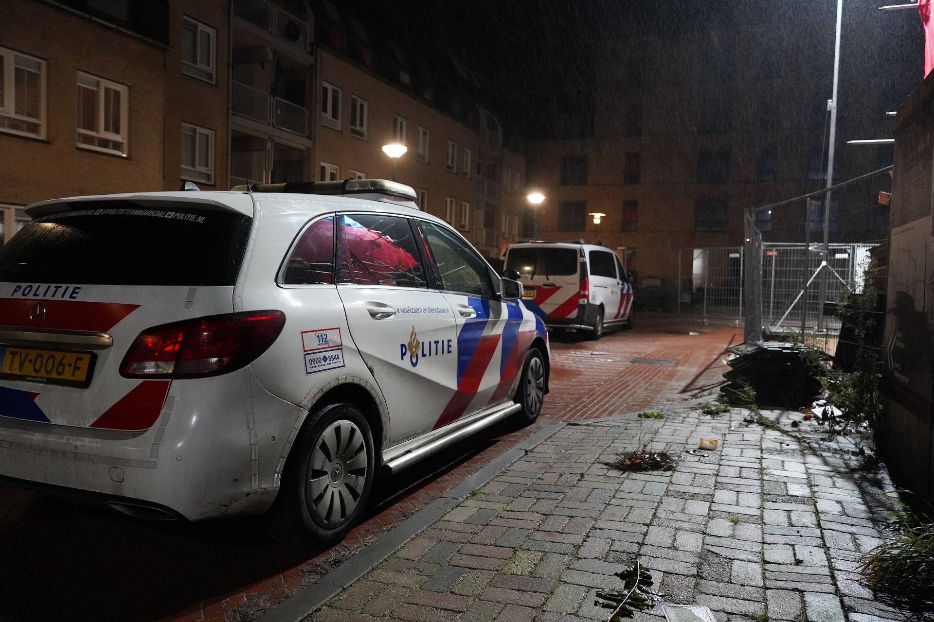 Vrouw (63) door overvallers gewekt en bedreigd met mes