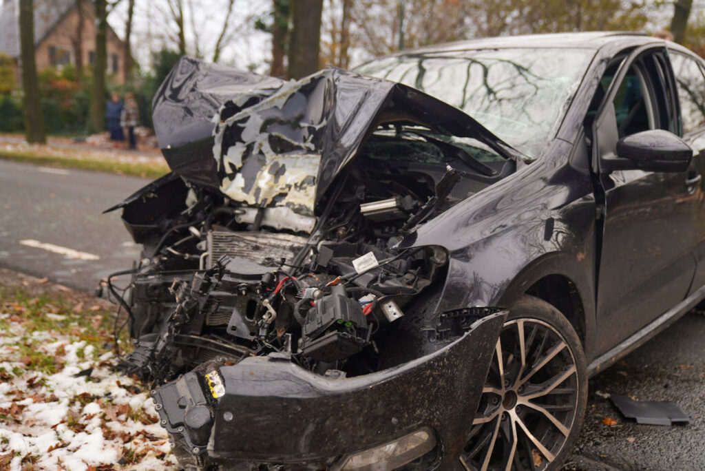 Trauma Helikopter Ingezet Nadat Auto Tegen Boom Botst - 112Brabant