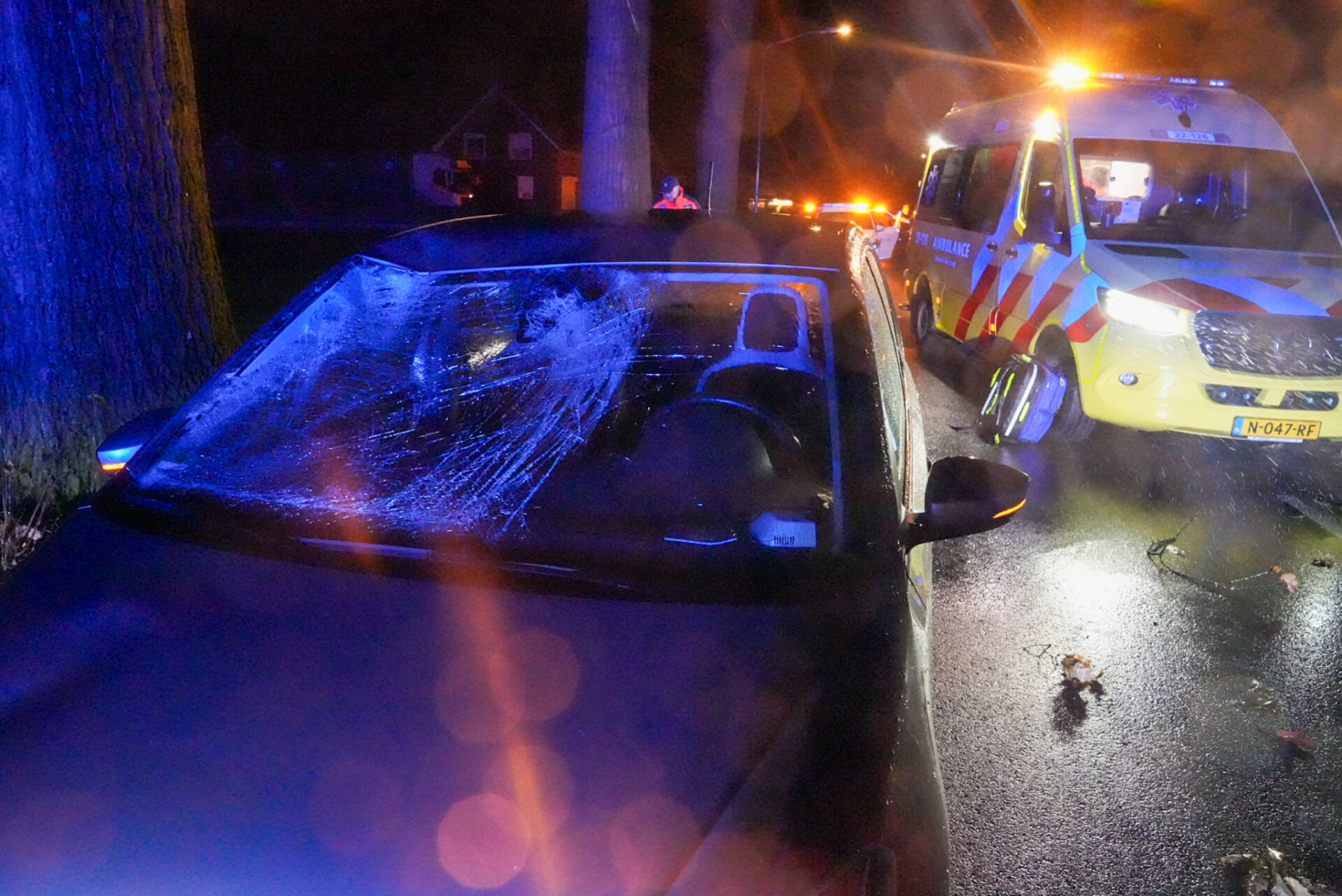Oudere man ernstig gewond na aanrijding met auto