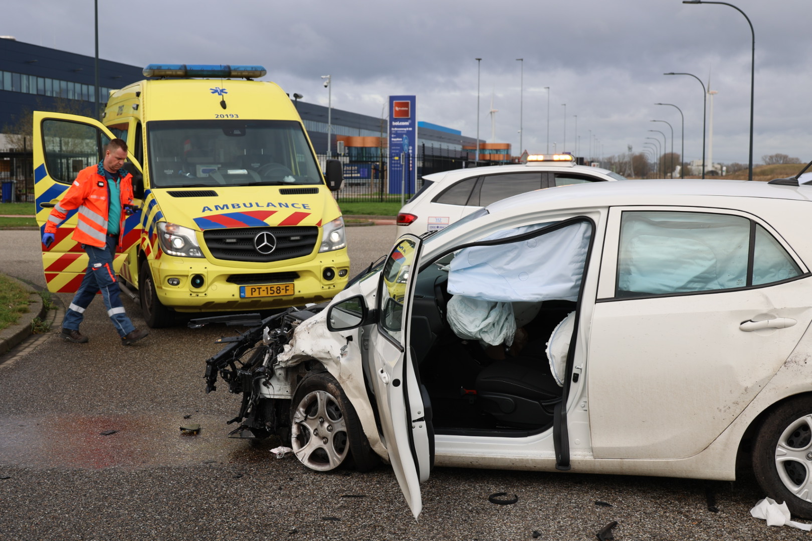 Twee Gewonden Na Ongeval, Auto Belandt In Water - 112Brabant