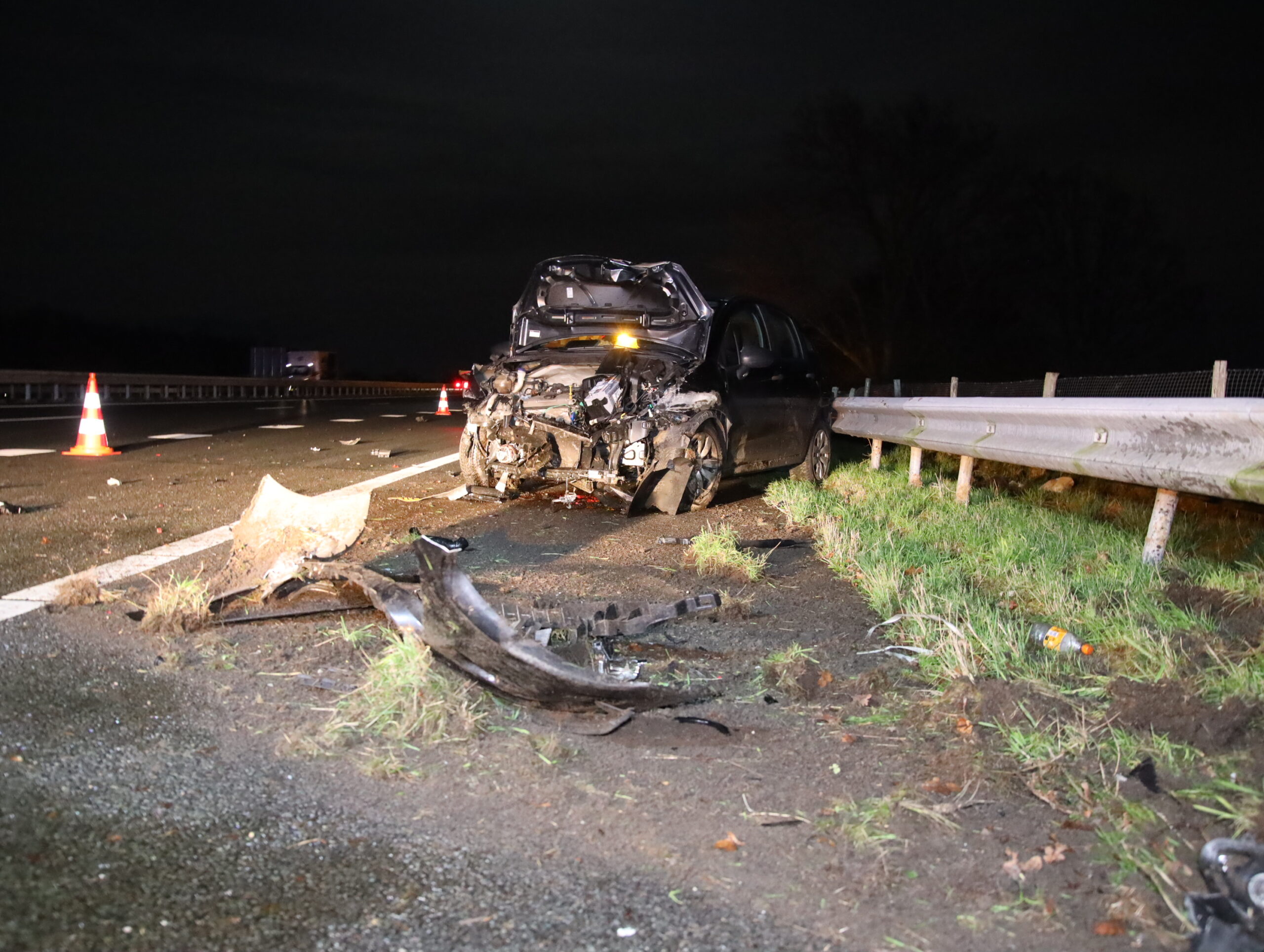 Veel Schade Na Botsing Tussen Auto En Busje Op Snelweg - 112Brabant