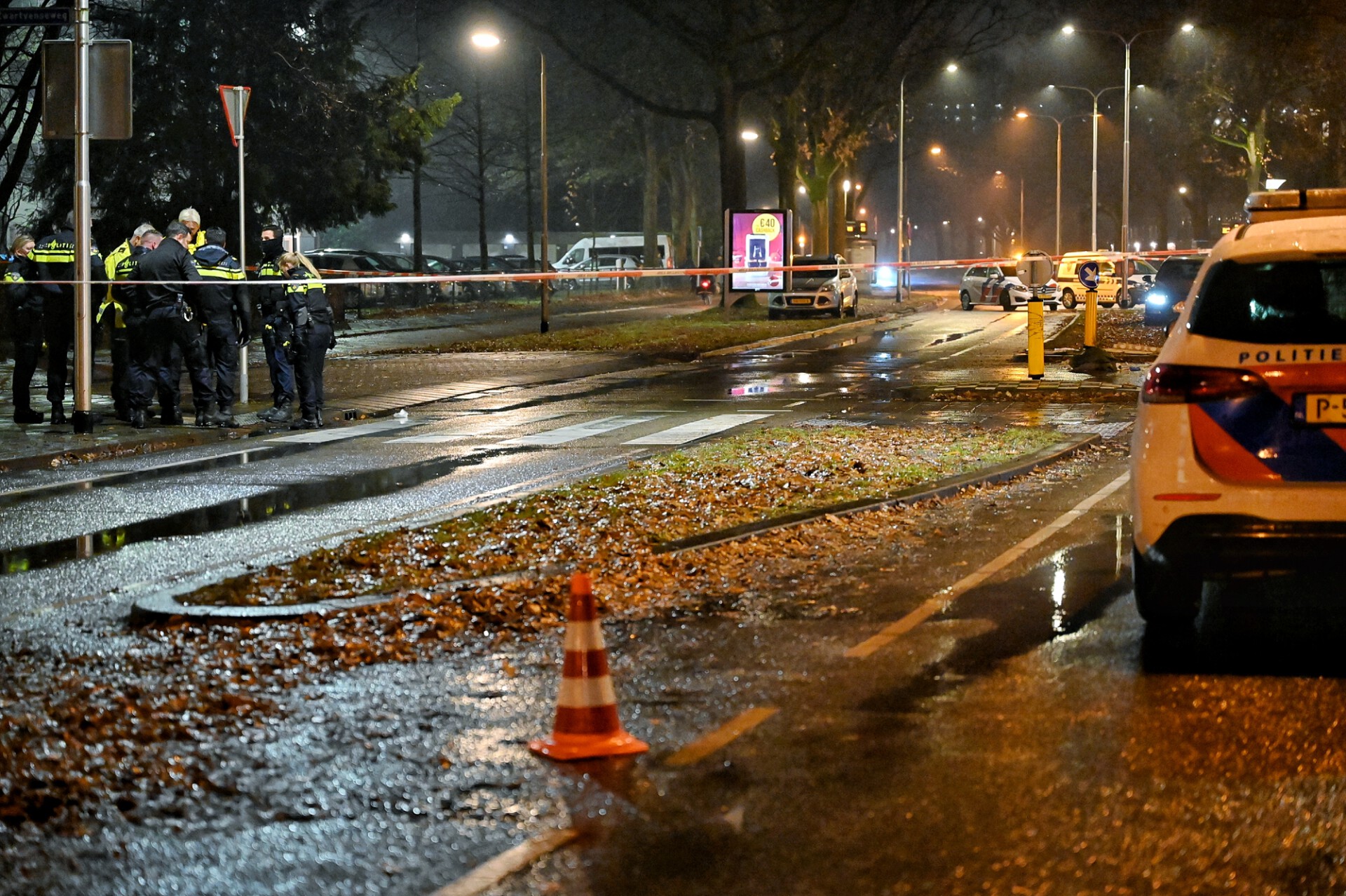 19-jarige vrouw geschept op zebrapad, zwaargewond naar ziekenhuis