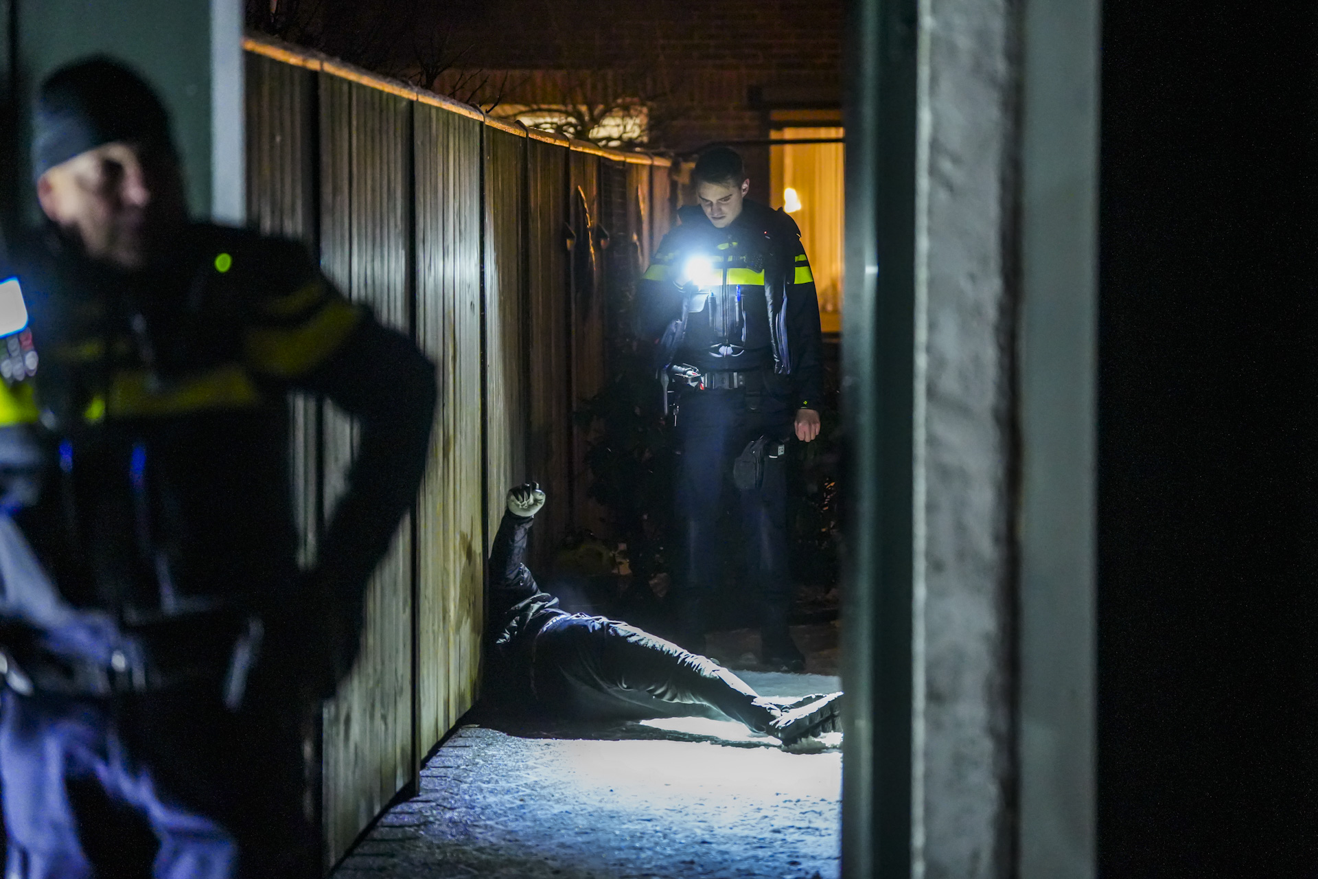 Inbreker wordt betrapt en breekt been tijdens vluchtpoging