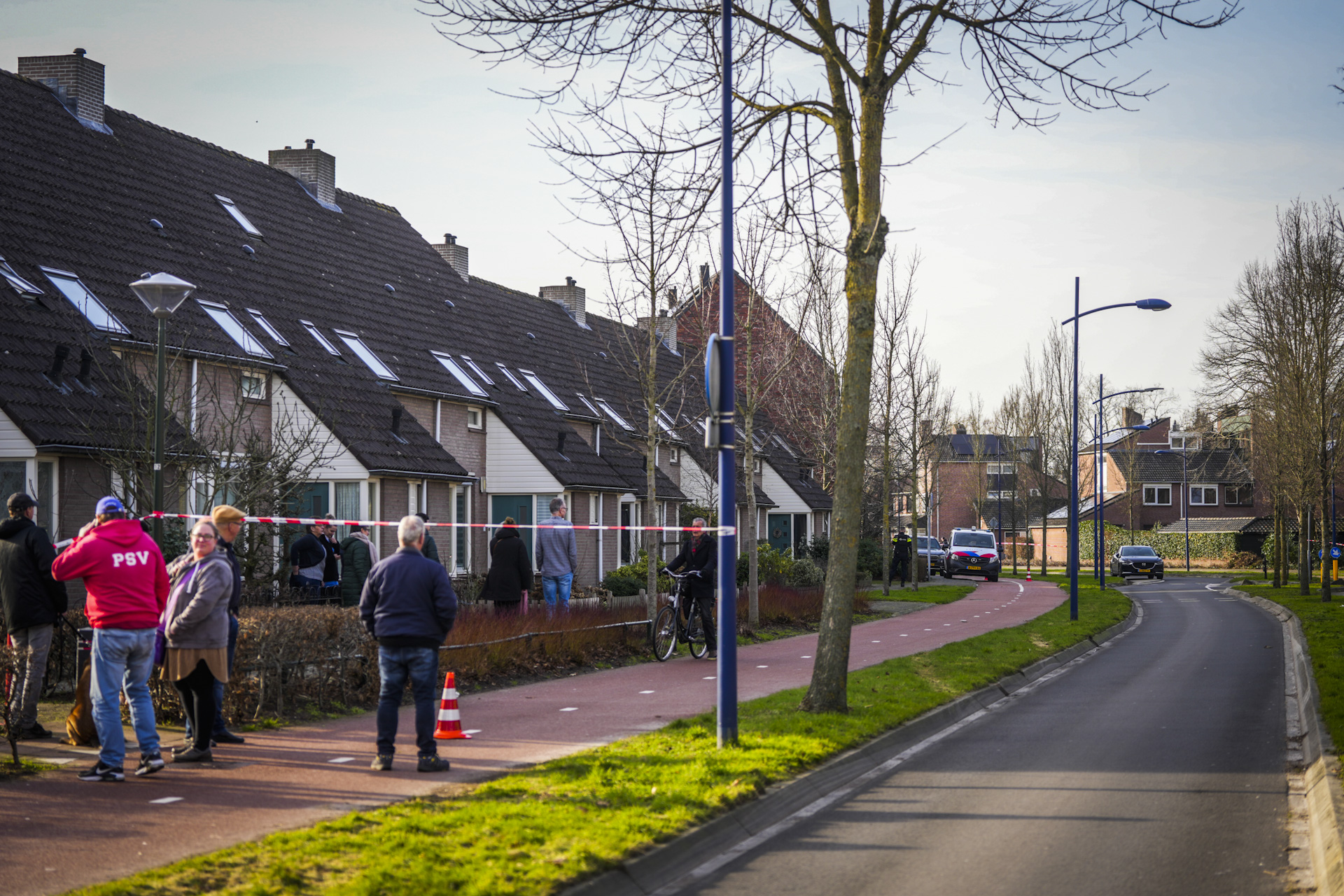 VIDEO: Man Dreigt Huizen In Brand Te Steken, Politie Schiet Met ...