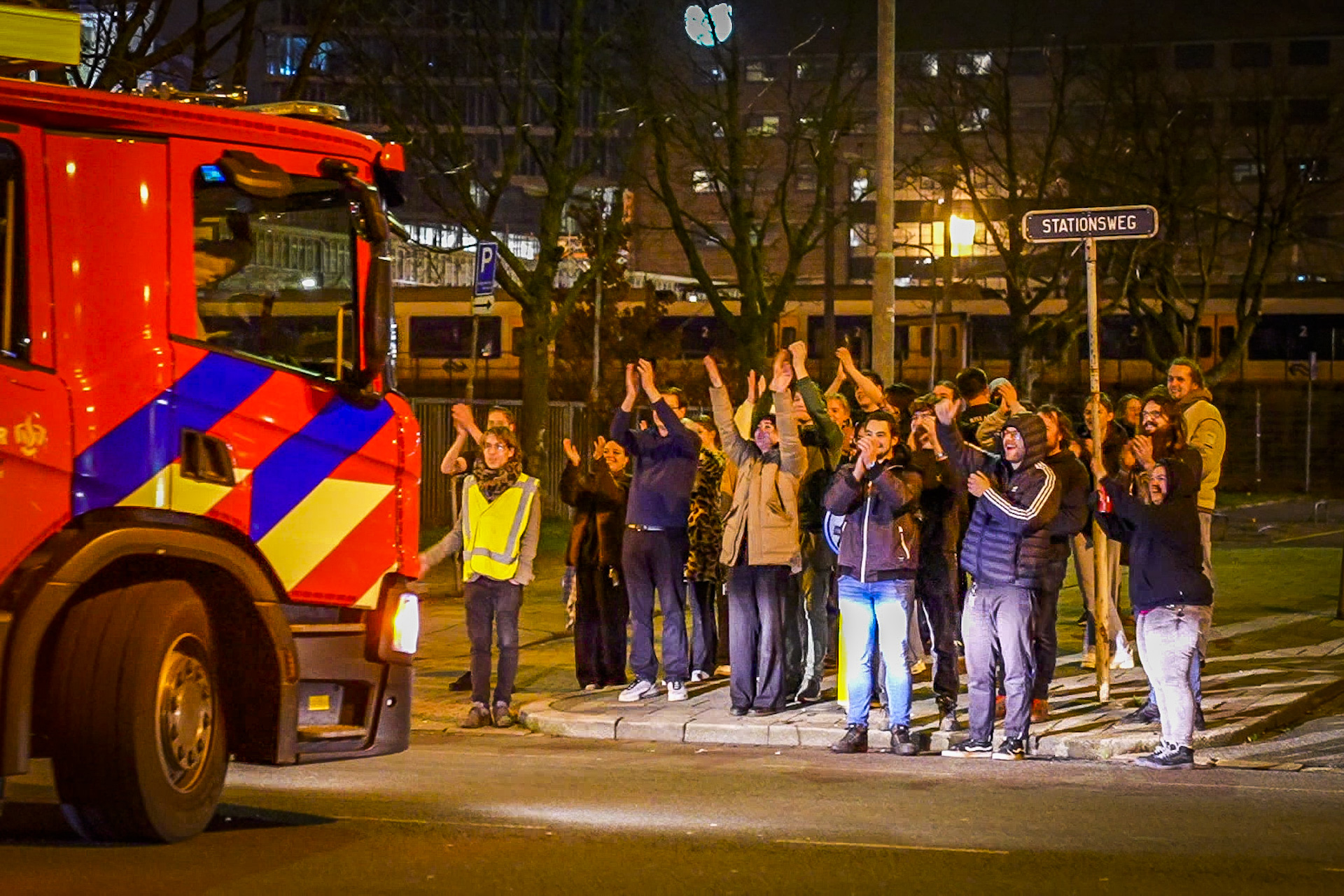 Concert Effenaar ontruimd, applaus voor brandweer