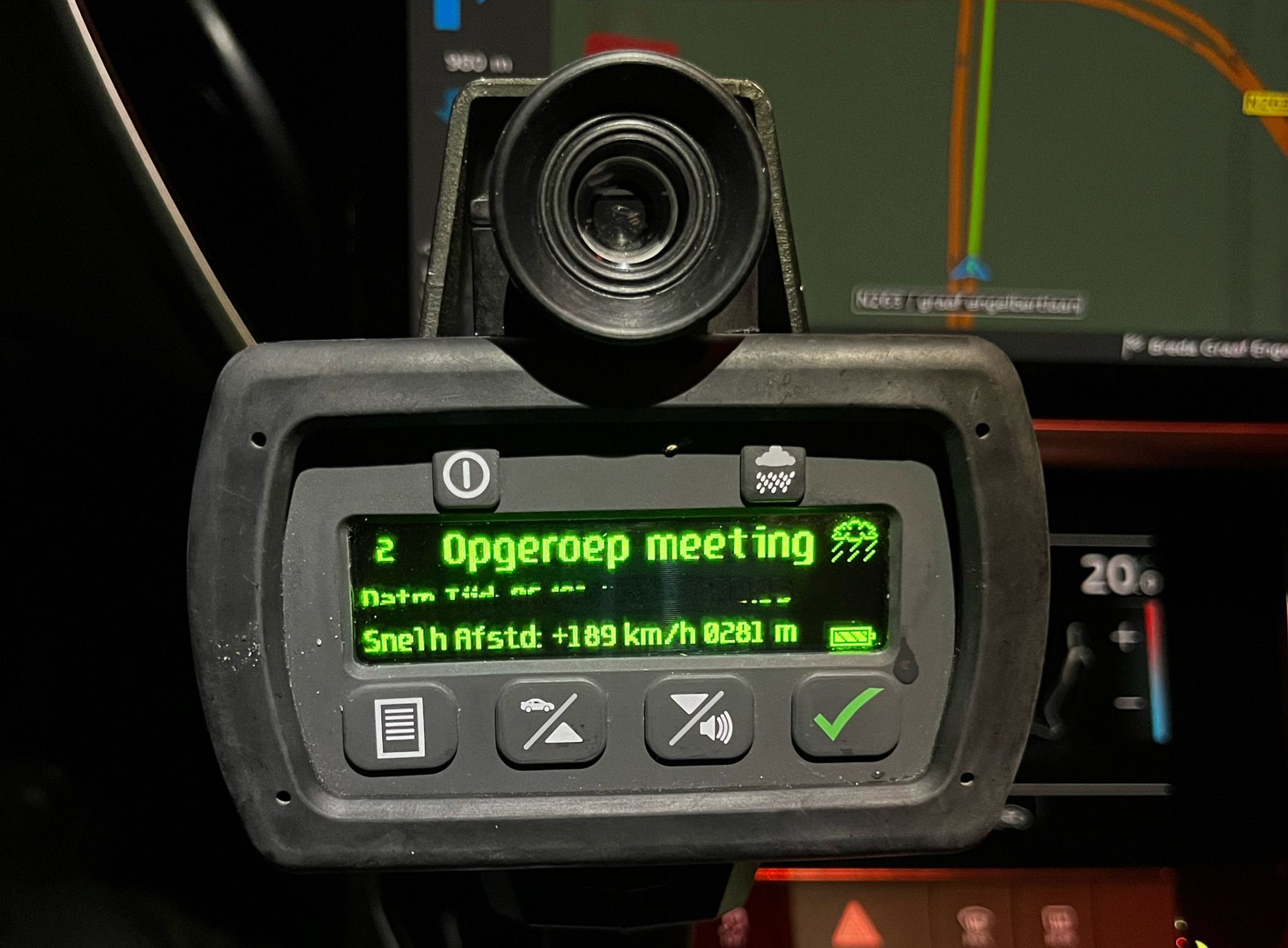 Italiaans echtpaar maakt het erg bont op de snelweg