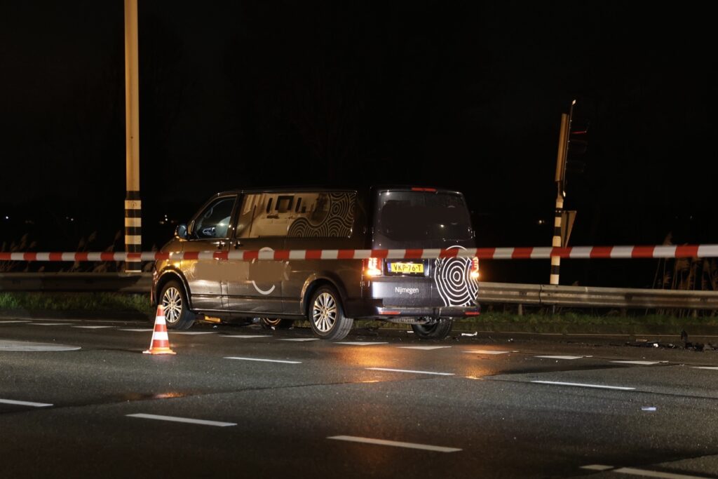 Gewonde Na Botsing Tussen Auto En Busje Op Kruising - 112Brabant