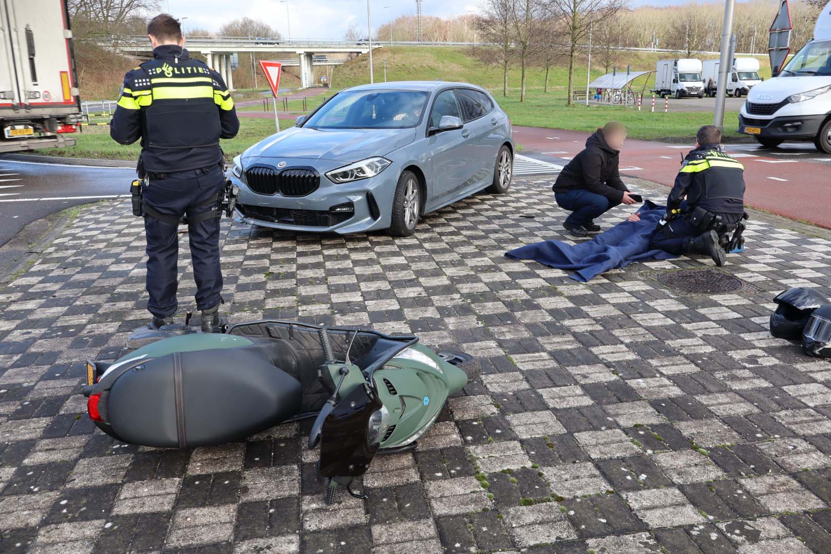 Scooterrijder Gewond Bij Botsing Met Auto - 112Brabant