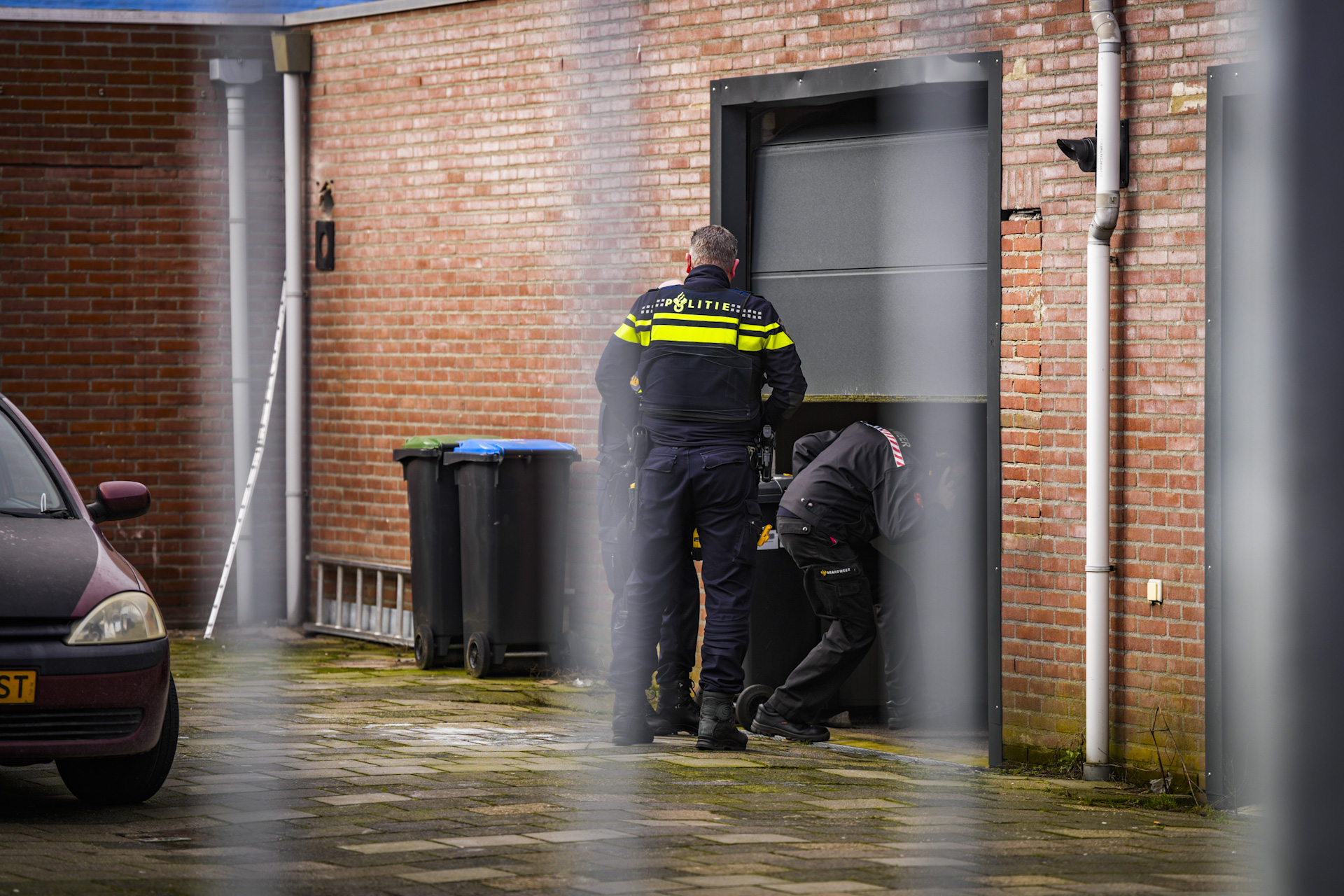 Verdachte vondsten bij controle van garageboxen