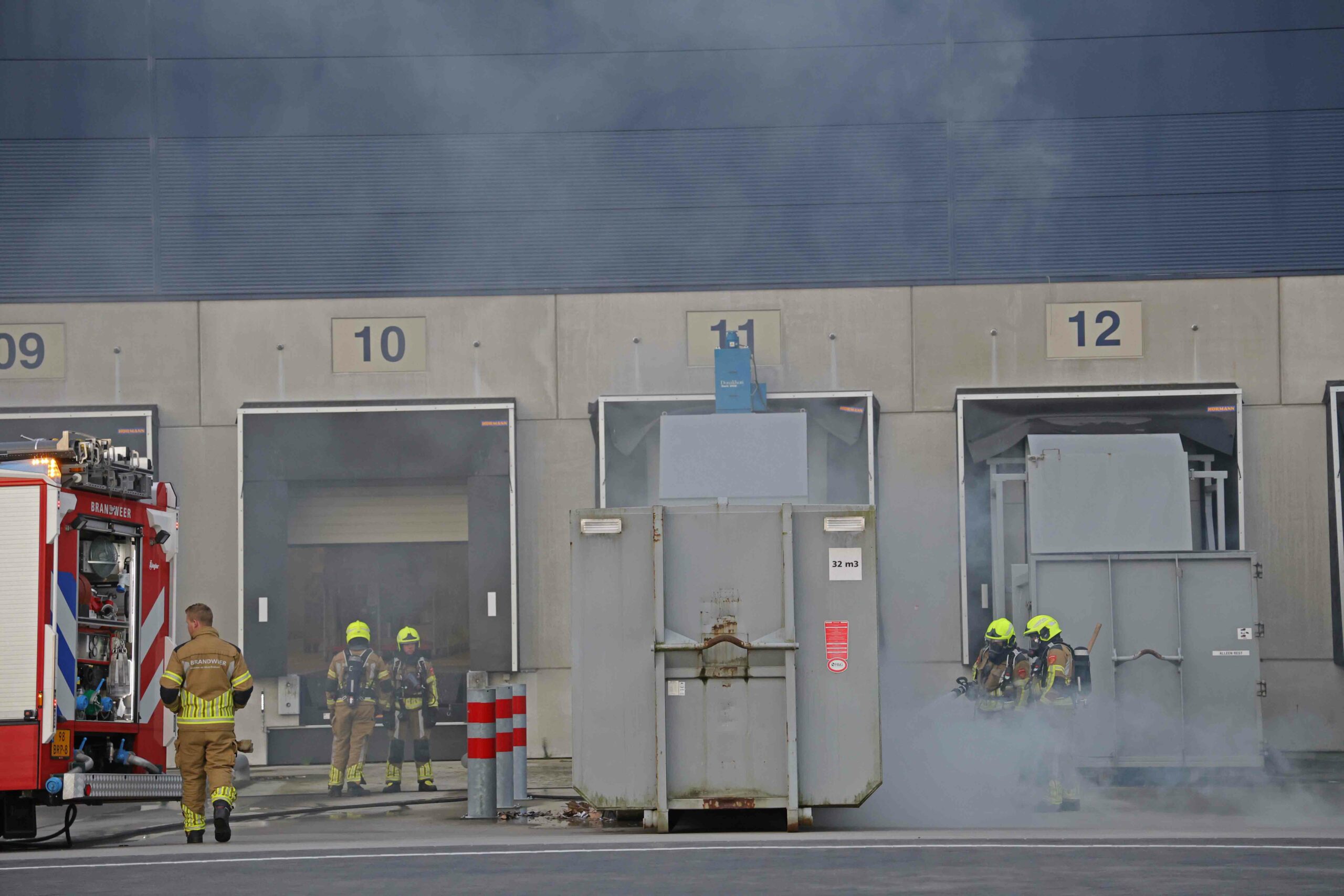 Brand in papierpers bij webwinkel Bol