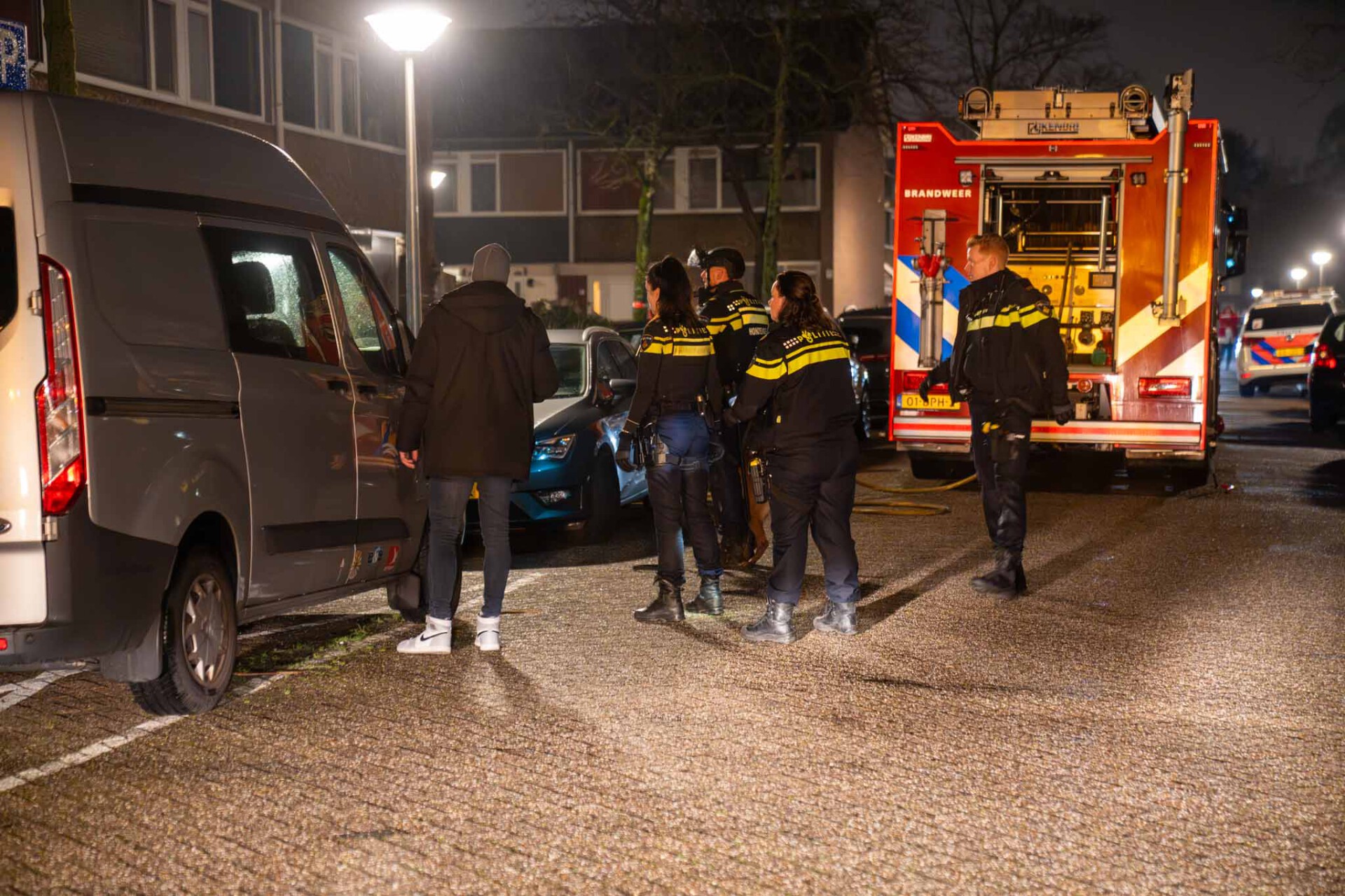 Ex Van Vrouw Steekt Woning In Brand En Bedreigt Politie, Schoten Gelost ...