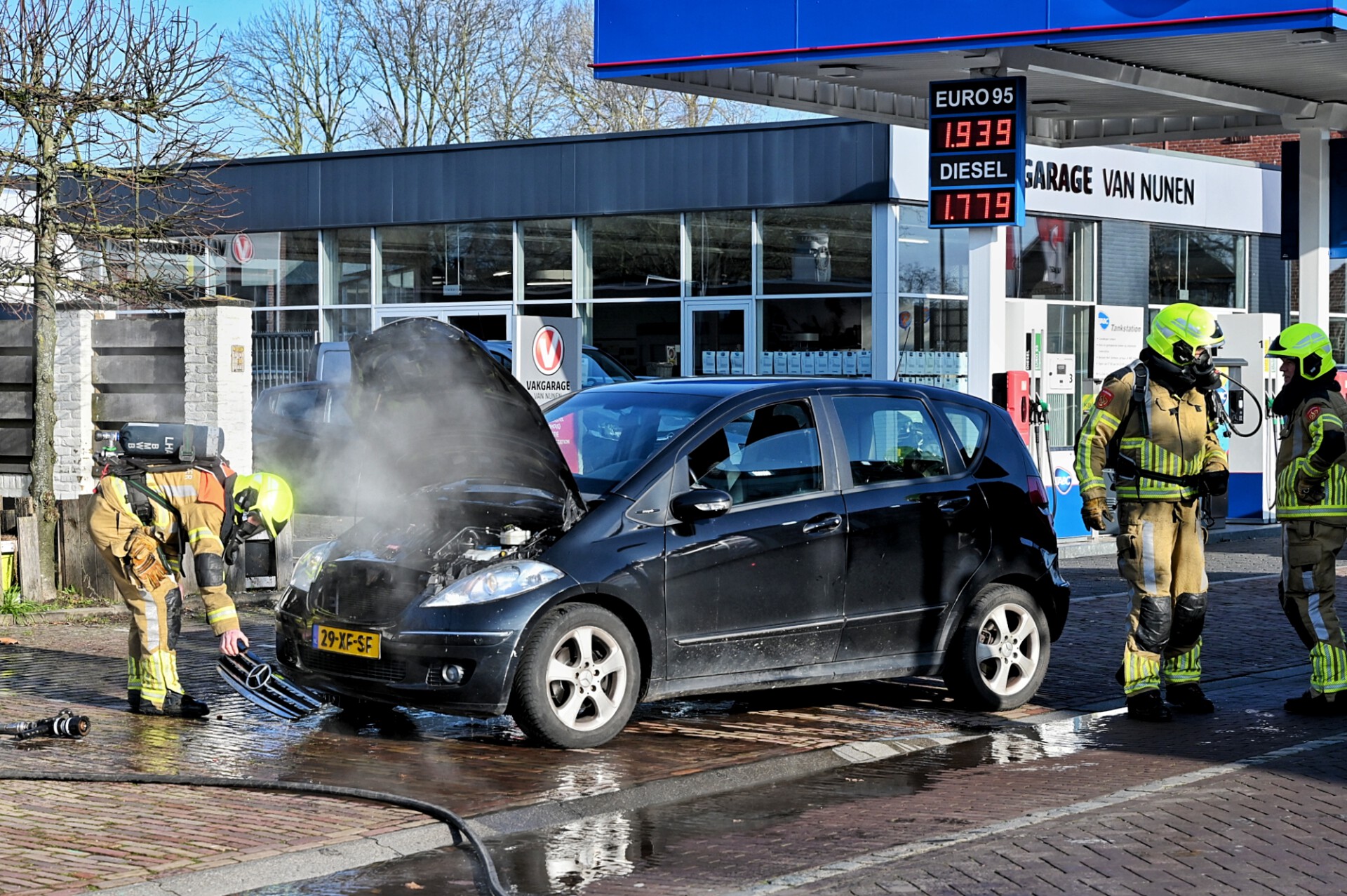 Technisch defect veroorzaakt autobrand