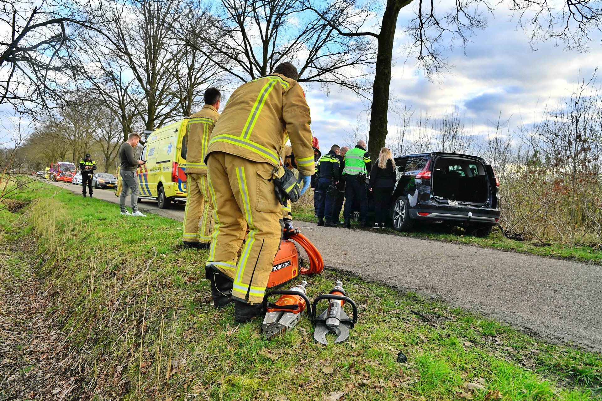 Automobilist Ernstig Gewond Na Botsing Tegen Boom - 112Brabant