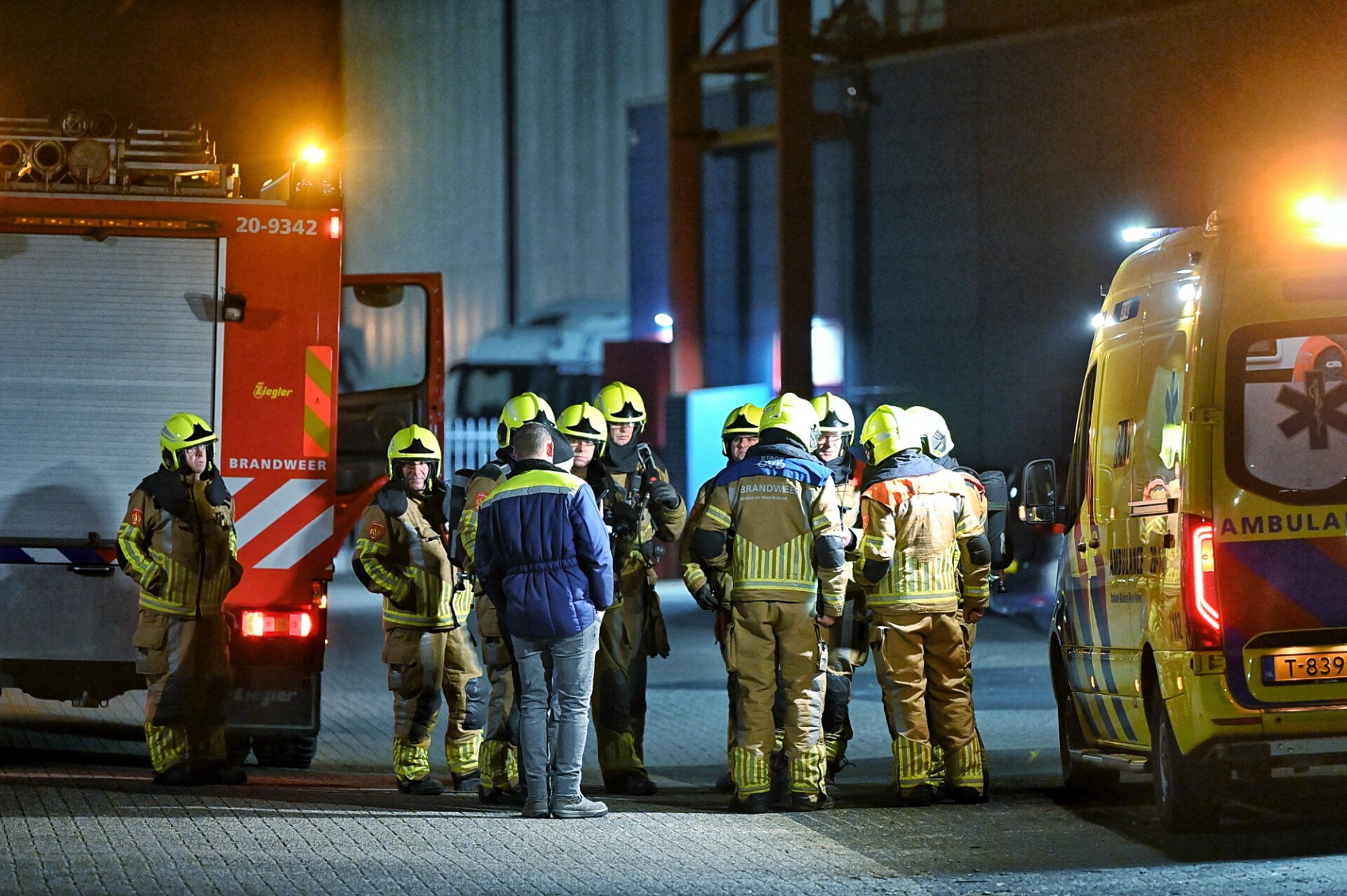 Bedrijf ontruimd door ammoniak lekkage