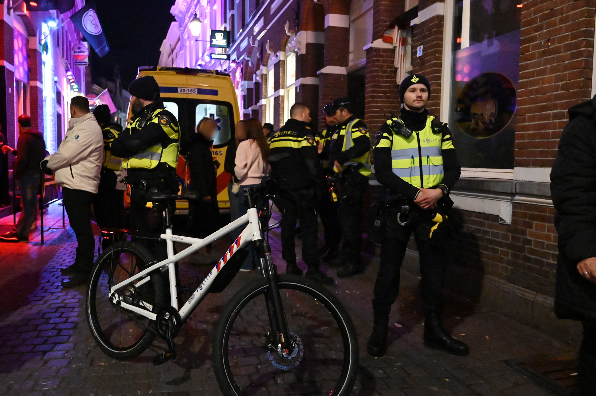 Gewonde na steekpartij in horecagelegenheid