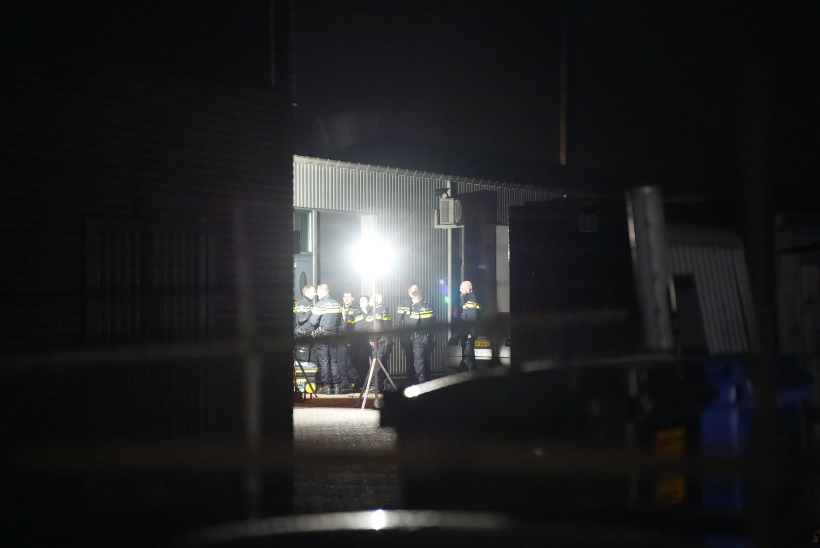 Arrestatieteam zoekt wapens bij motorclub, maar stuit op kinderfeestje