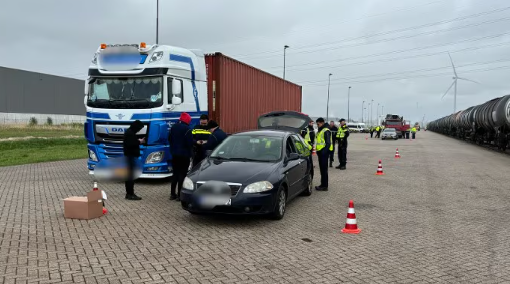 Bekeuringen tijdens verkeers-en transportcontrole havengebied