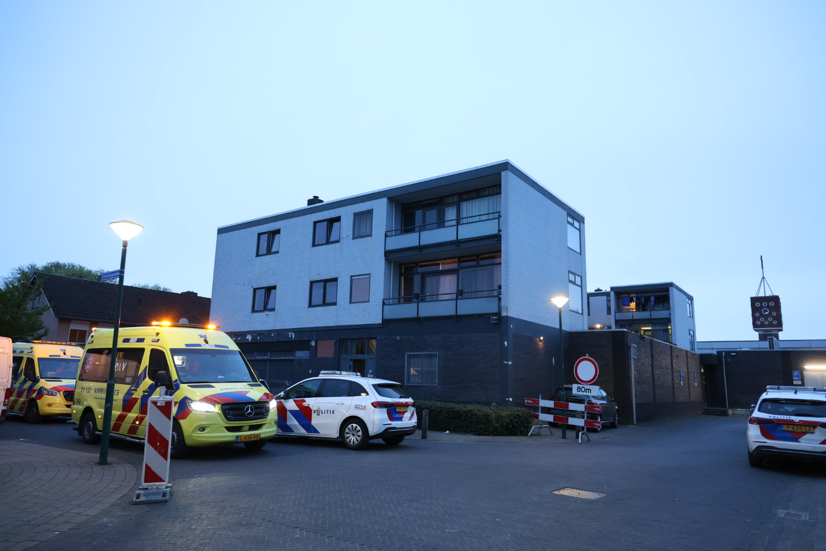 Persoon gewond na woningoverval