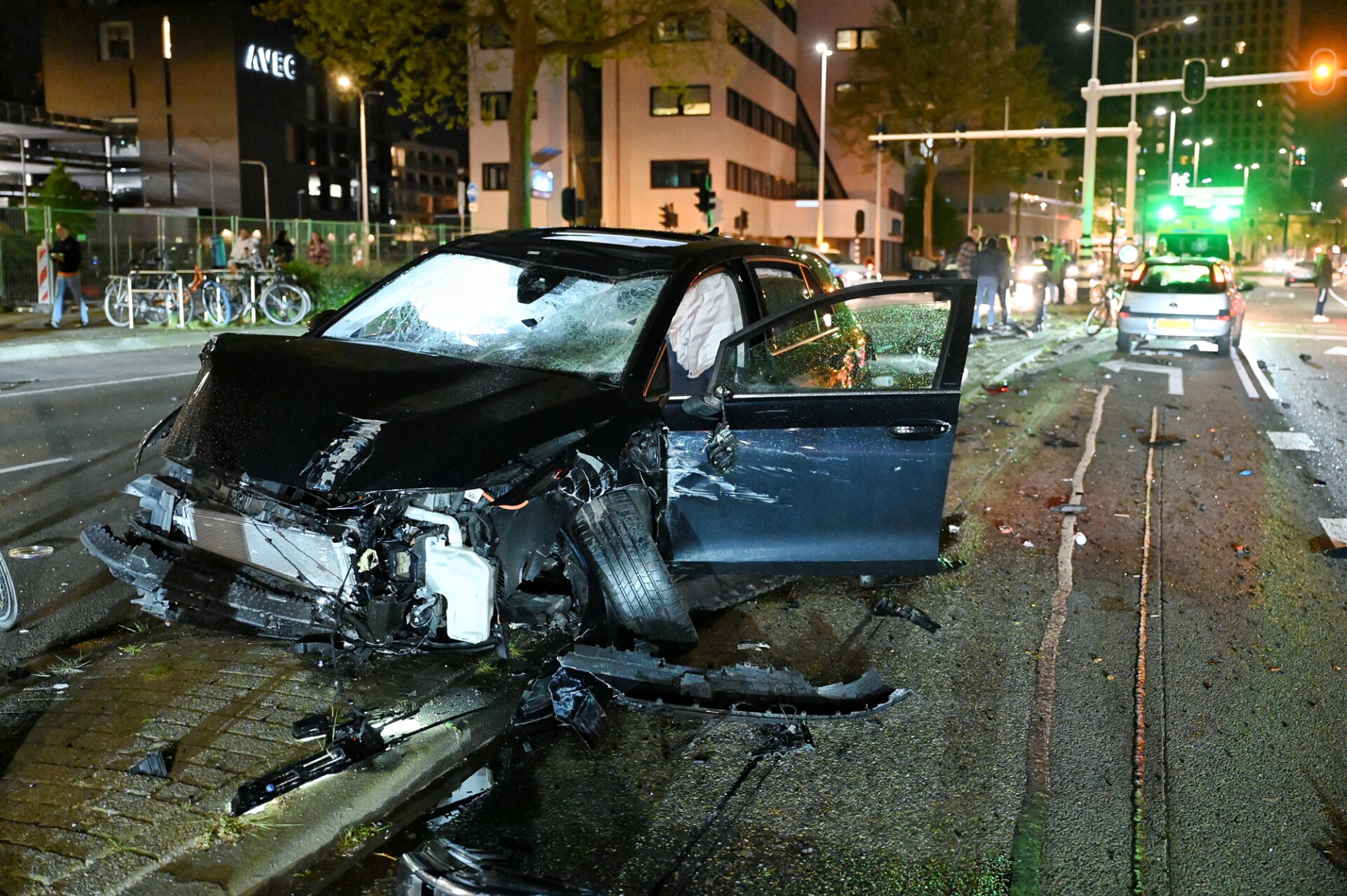 Grote ravage na ongeval in centrum Tilburg