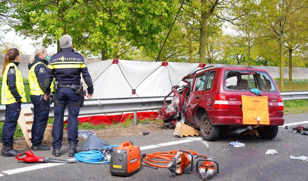Foto update: Spookrijder overleden na aanrijding op snelweg