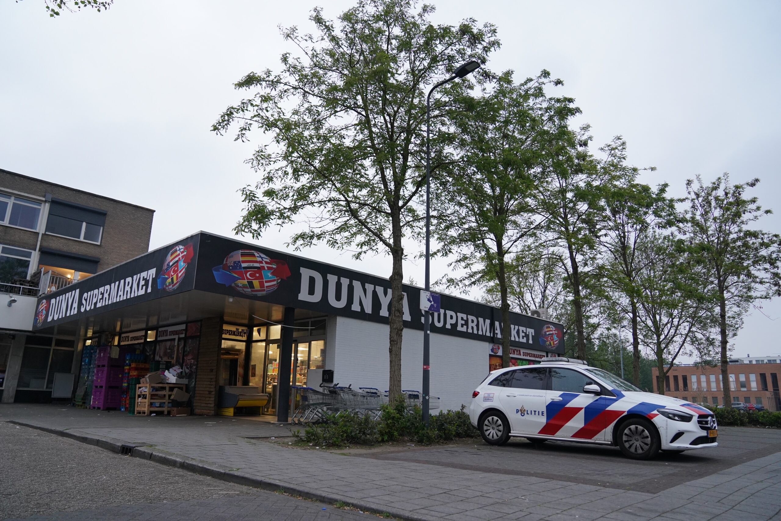 Overval op supermarkt, verdachte met mes aangehouden