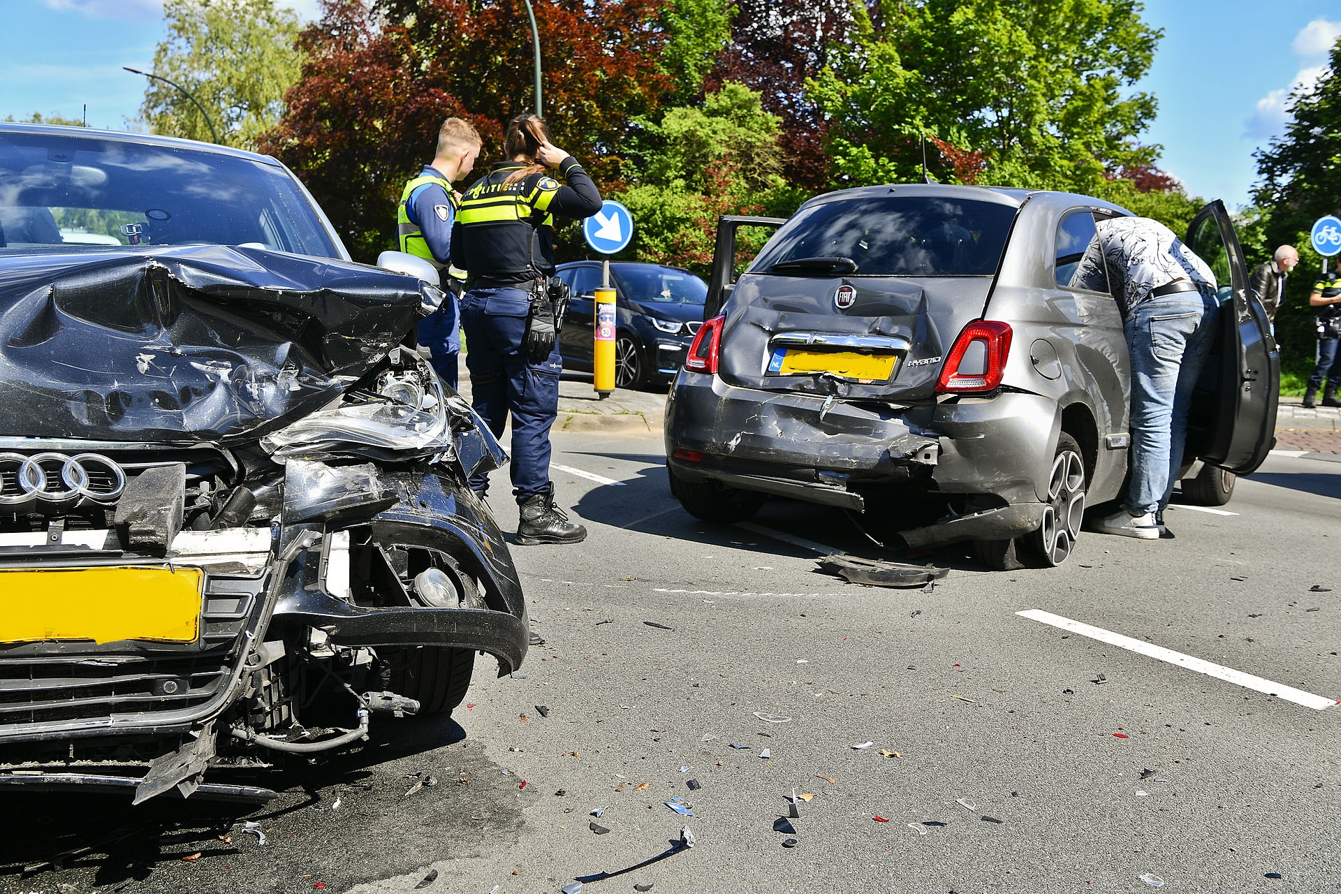 Veel schade na kop-staart botsing
