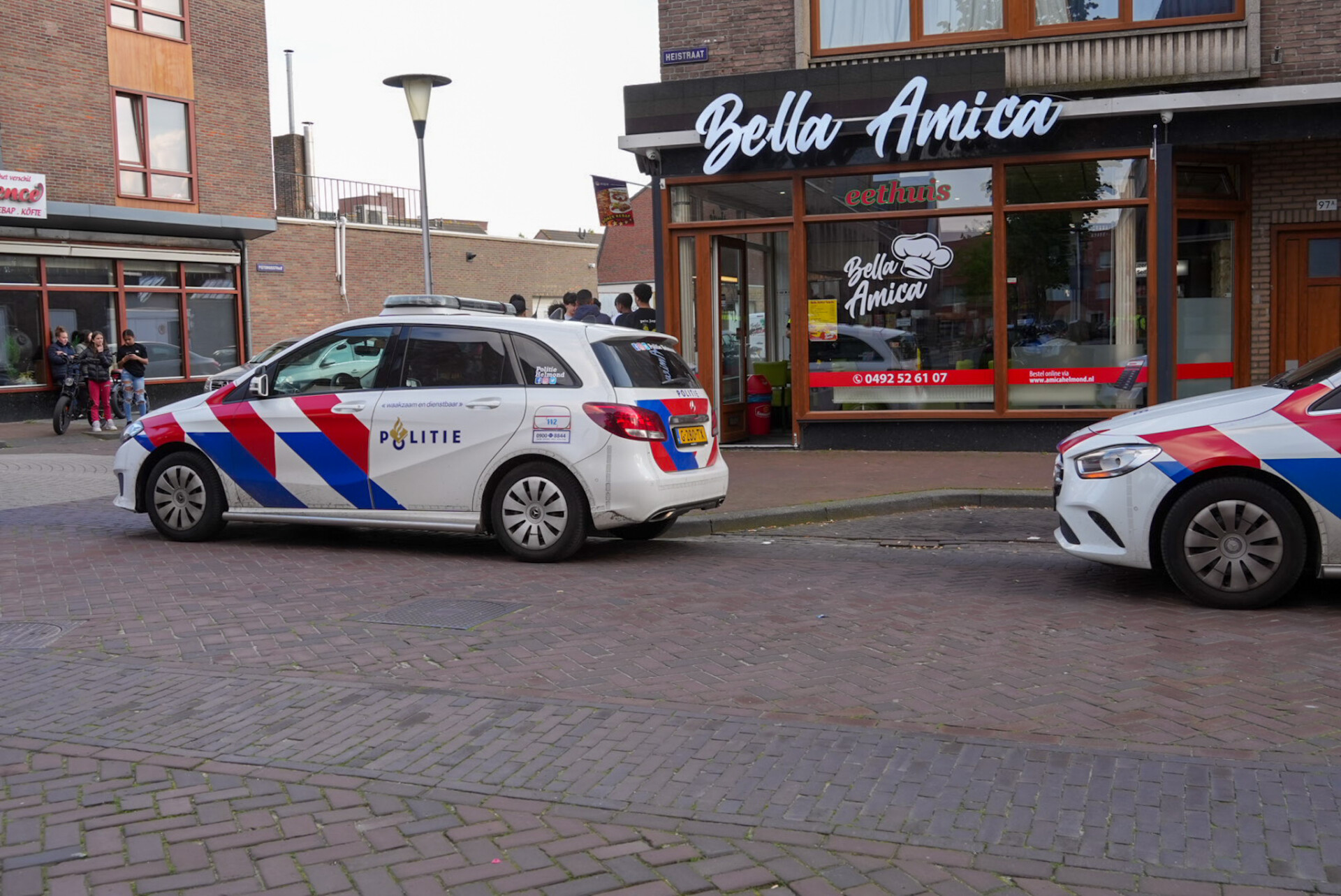 Man in gezicht gestoken na ruzie op straat