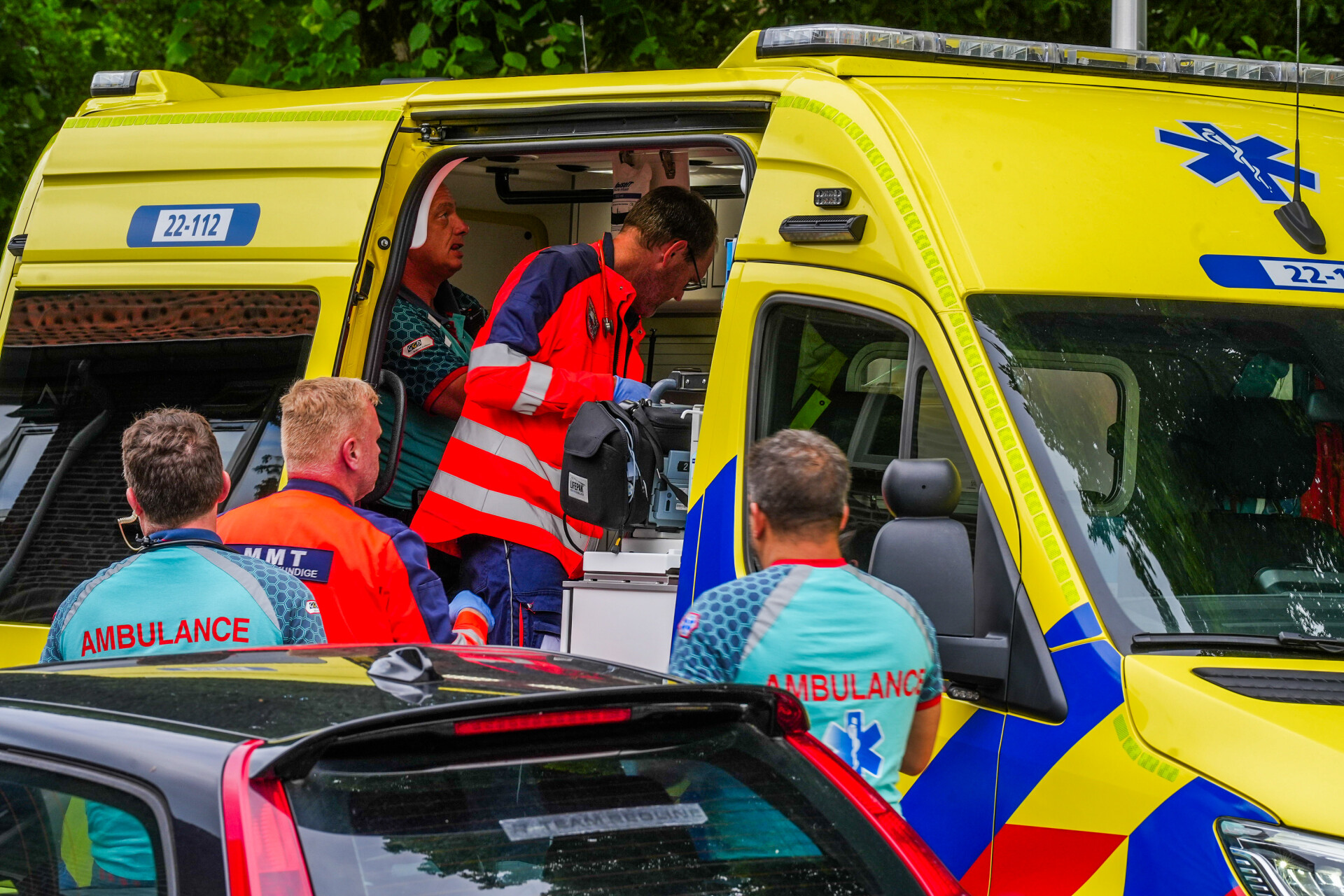 Fietser Zwaargewond Door Aanrijding ANWB-busje In Eindhoven, Politie ...