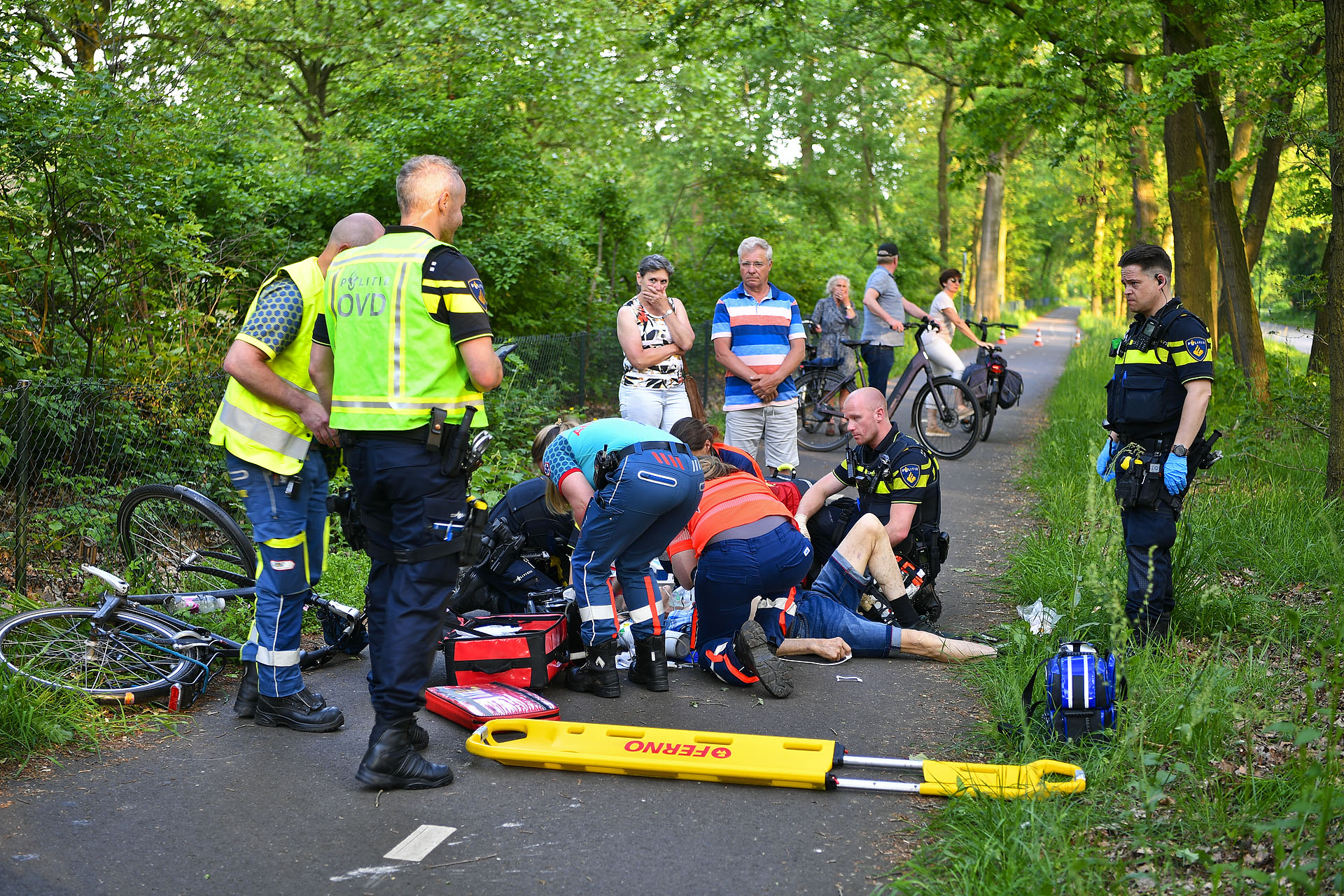 Fietser ernstig gewond na botsing met tegenligger