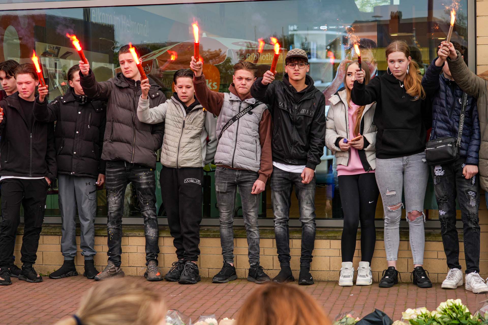 Stille tocht voor doodgestoken 16-jarige jongen