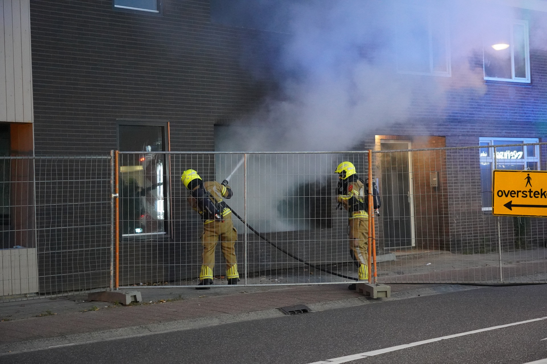 Nieuwbouwwoning door brand verwoest, derde incident in een week
