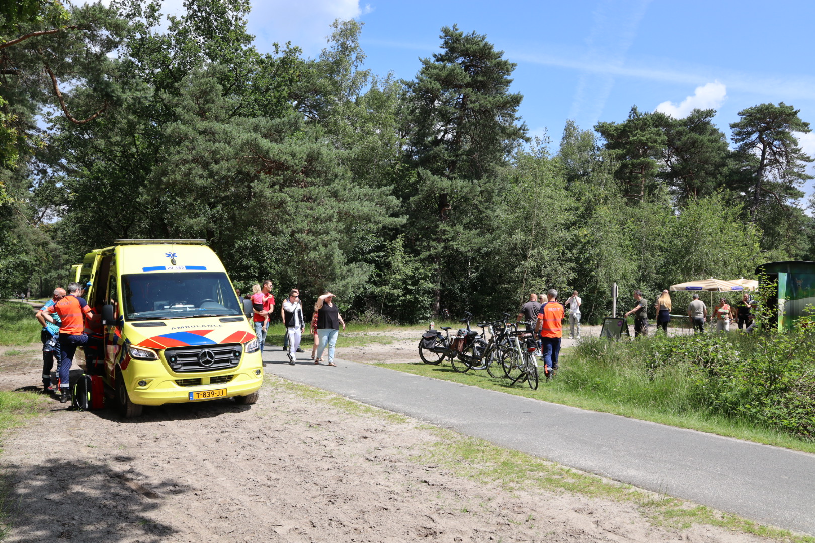 Man valt van fiets in Loonse en Drunense Duinen en raakt gewond