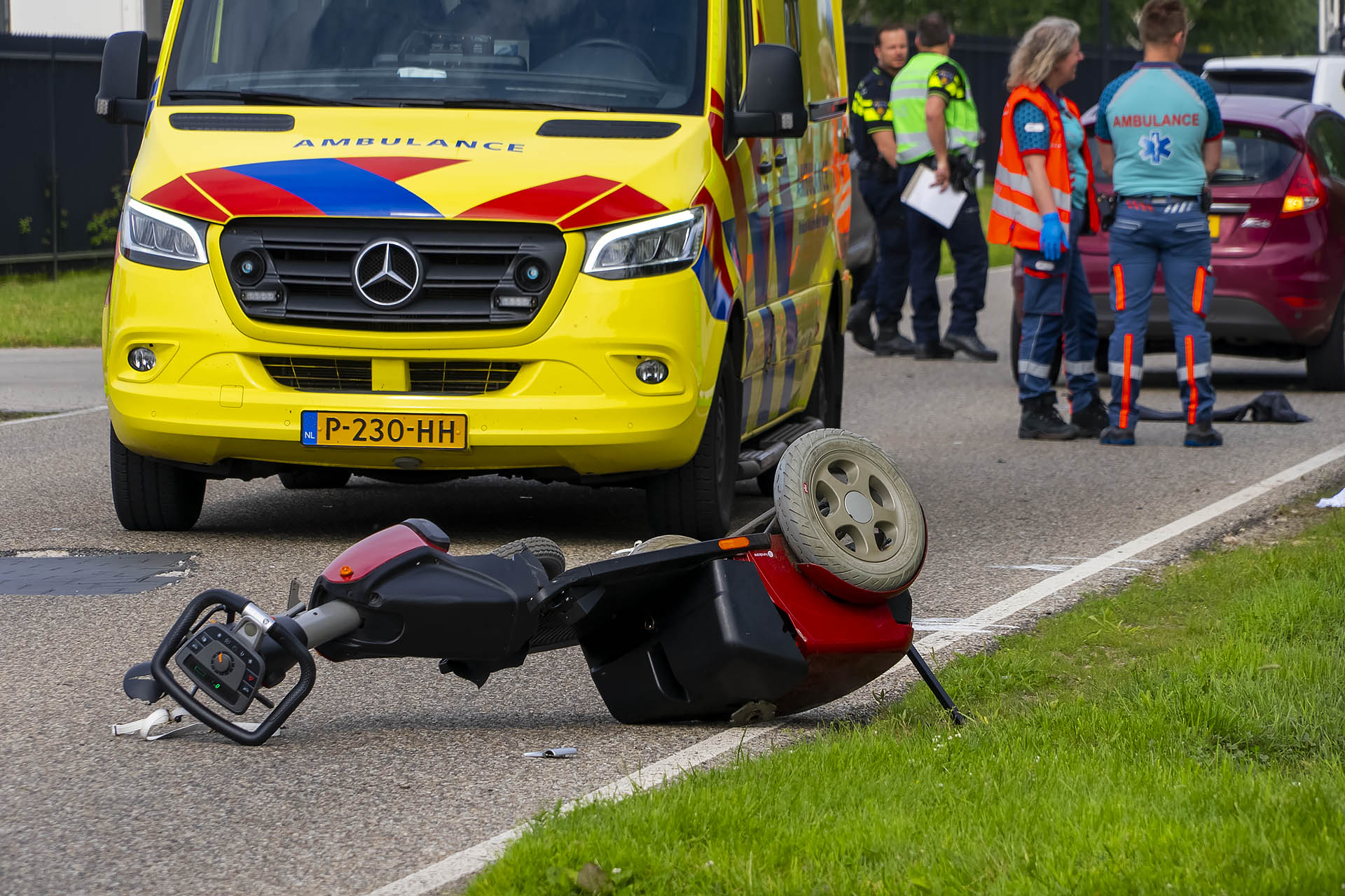 Bestuurder van scootmobiel overleden na aanrijding met auto
