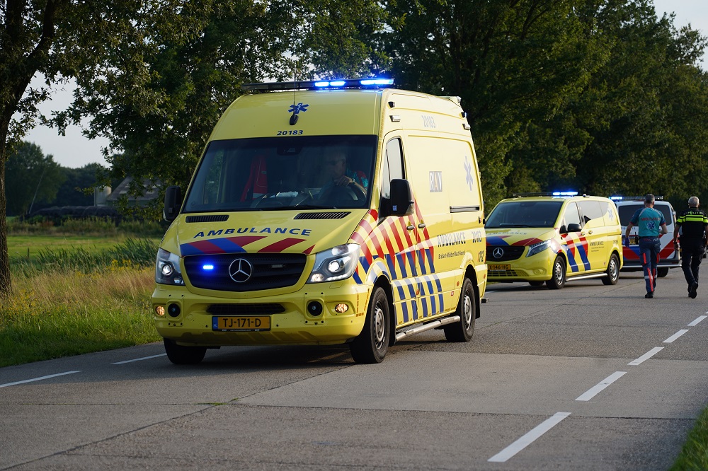 Brommerrijder zwaargewond na eenzijdig ongeval