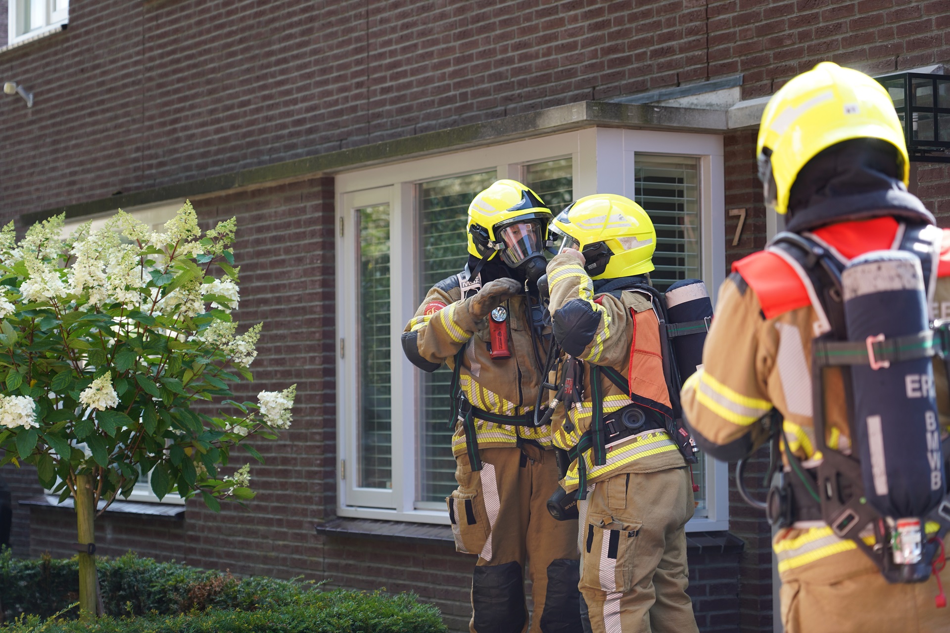 Fietsaccu vliegt in brand tijdens opladen in woning