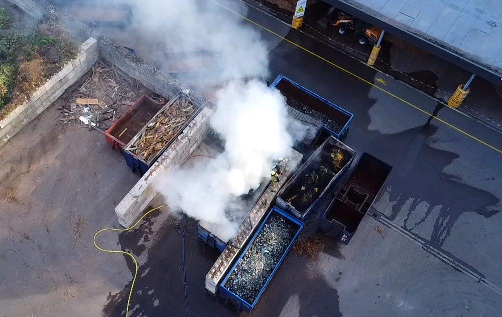 Brand bij omstreden afvalstoffendienst, sluiting dreigt