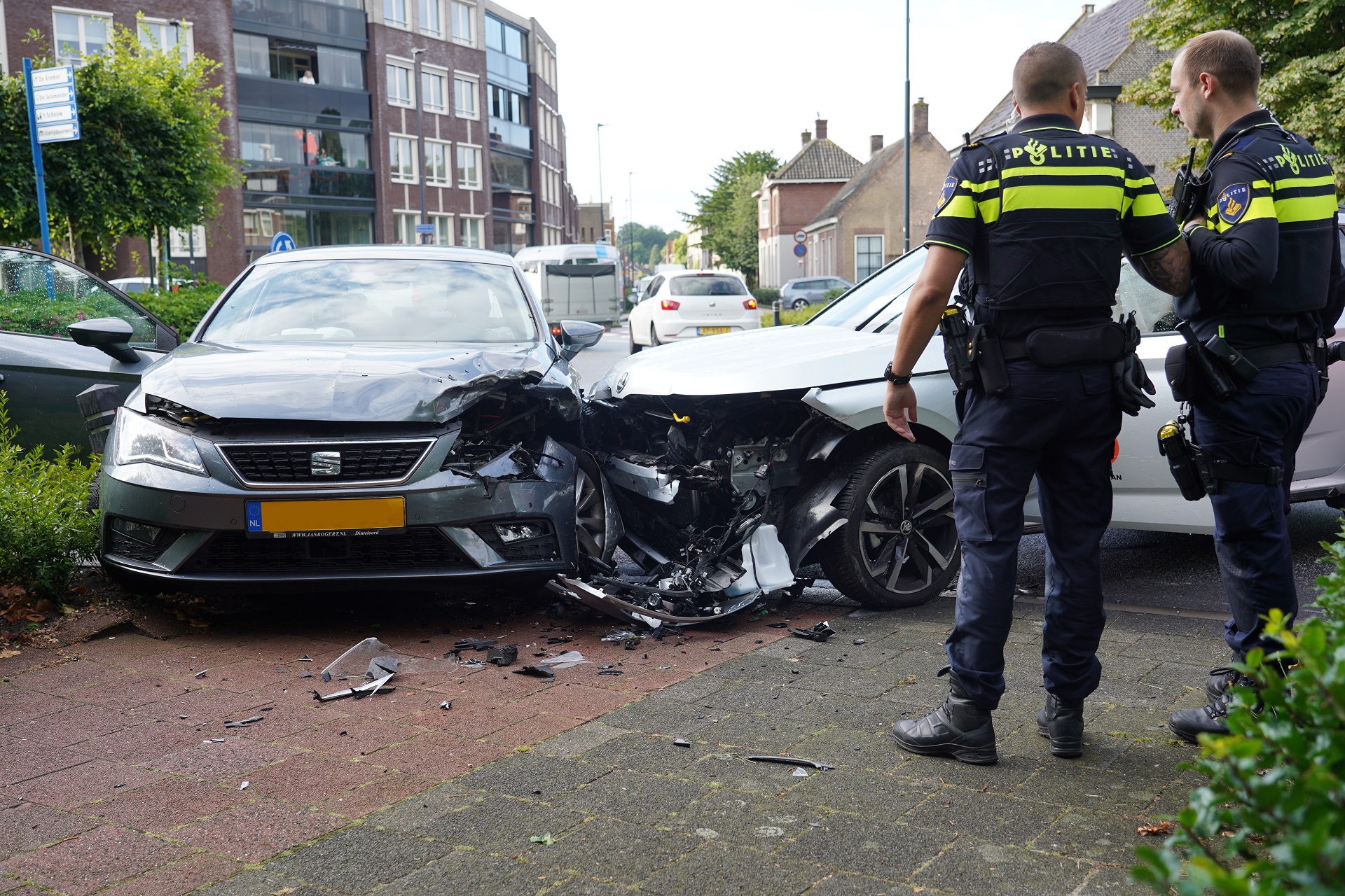 Veel schade na ongeval, niemand gewond