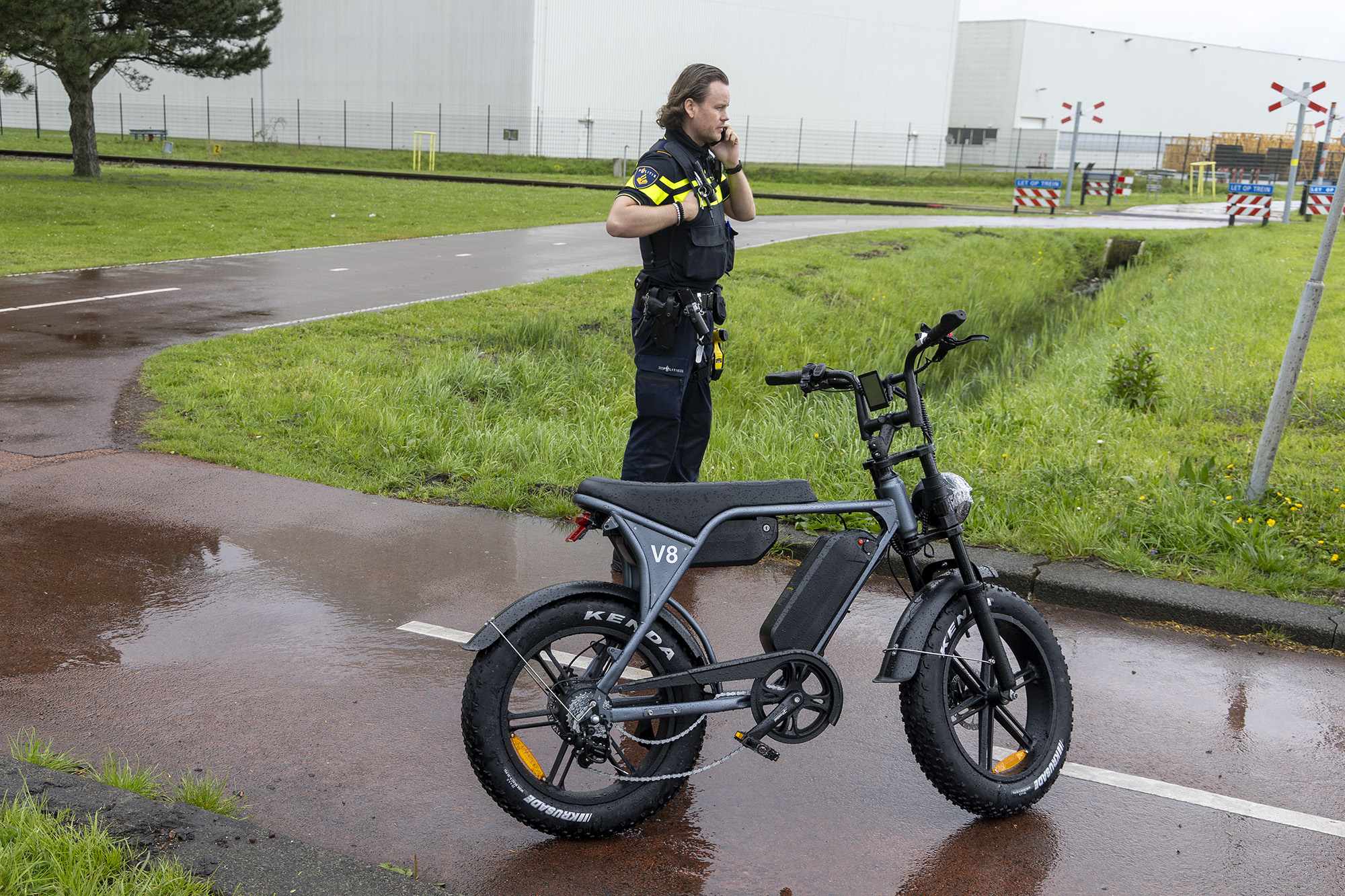 Bestuurder van fatbike vlucht na aanrijding