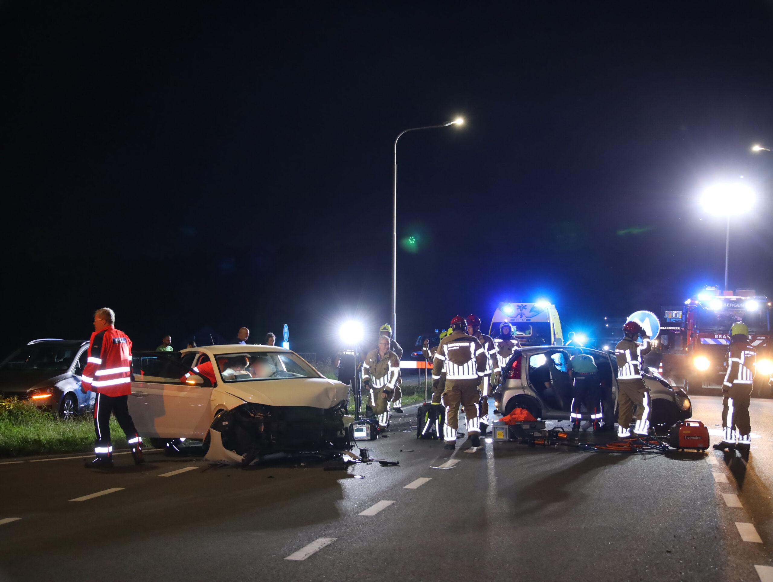 Vrouw gewond bij frontale botsing: bestuurder aangehouden voor alcoholgebruik