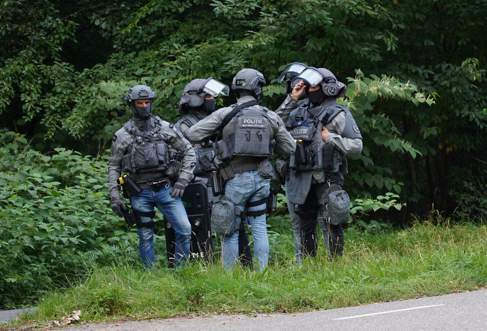 Grote vangst van cocaïne en geld, twee mannen aangehouden