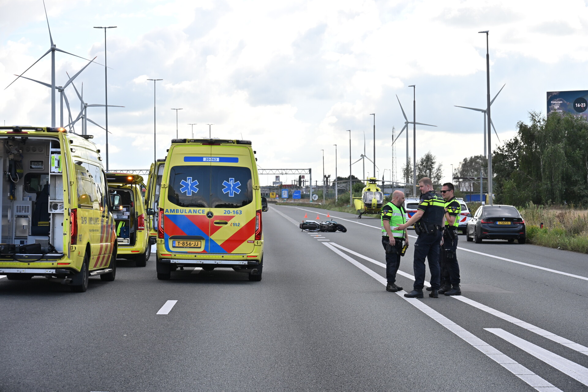 Dode en zwaargewonde na motorongeval op snelweg