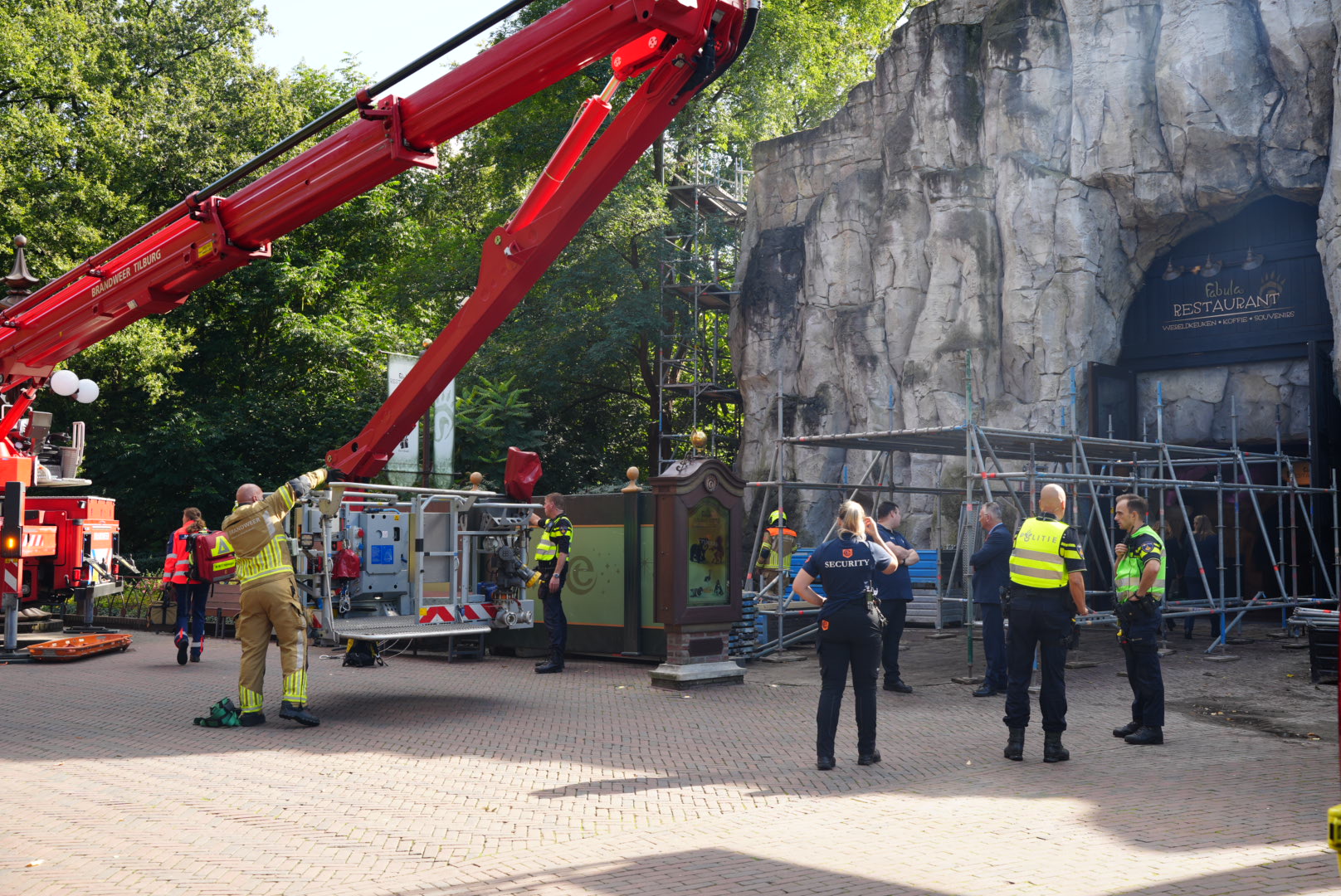 UPDATE: Ongeluk bij verbouwing in De Efteling, bouwvakker raakt zwaargewond