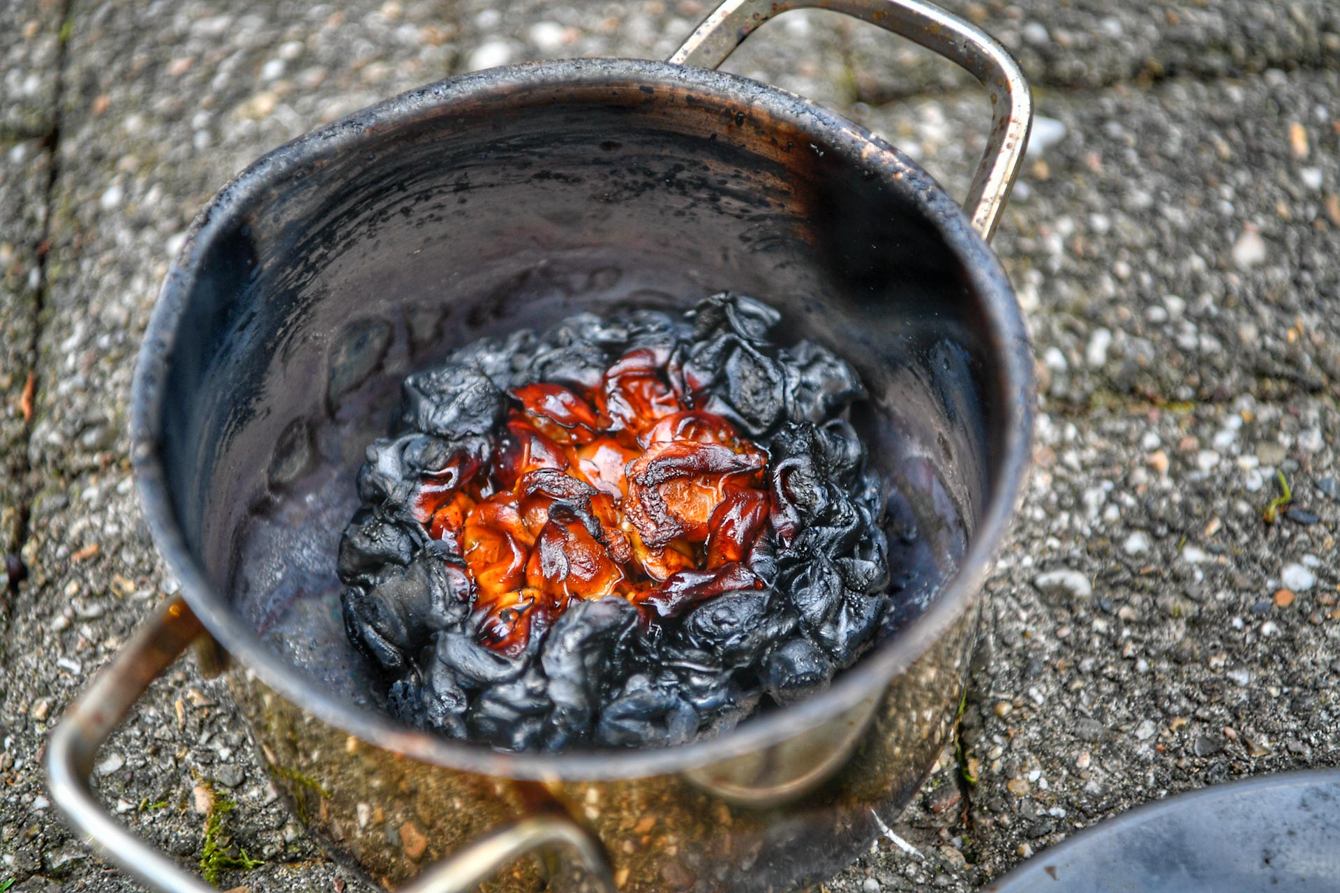 Veel rookontwikkeling bij keukenbrand, bewoonster rook ingeademd