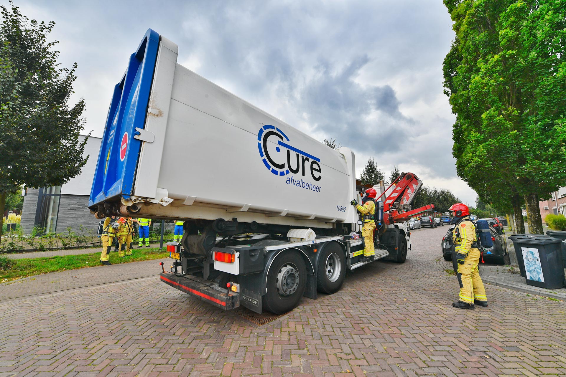 Opnieuw brand in vuilniswagen, onder begeleiding naar stortplaats gebracht